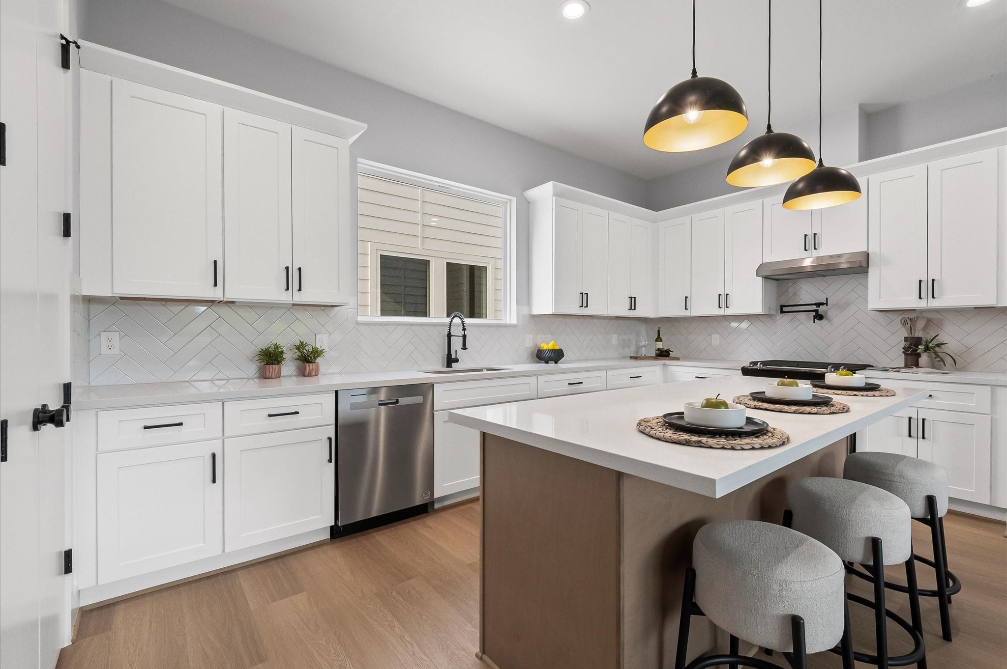 3605 Mt Pleasant Street