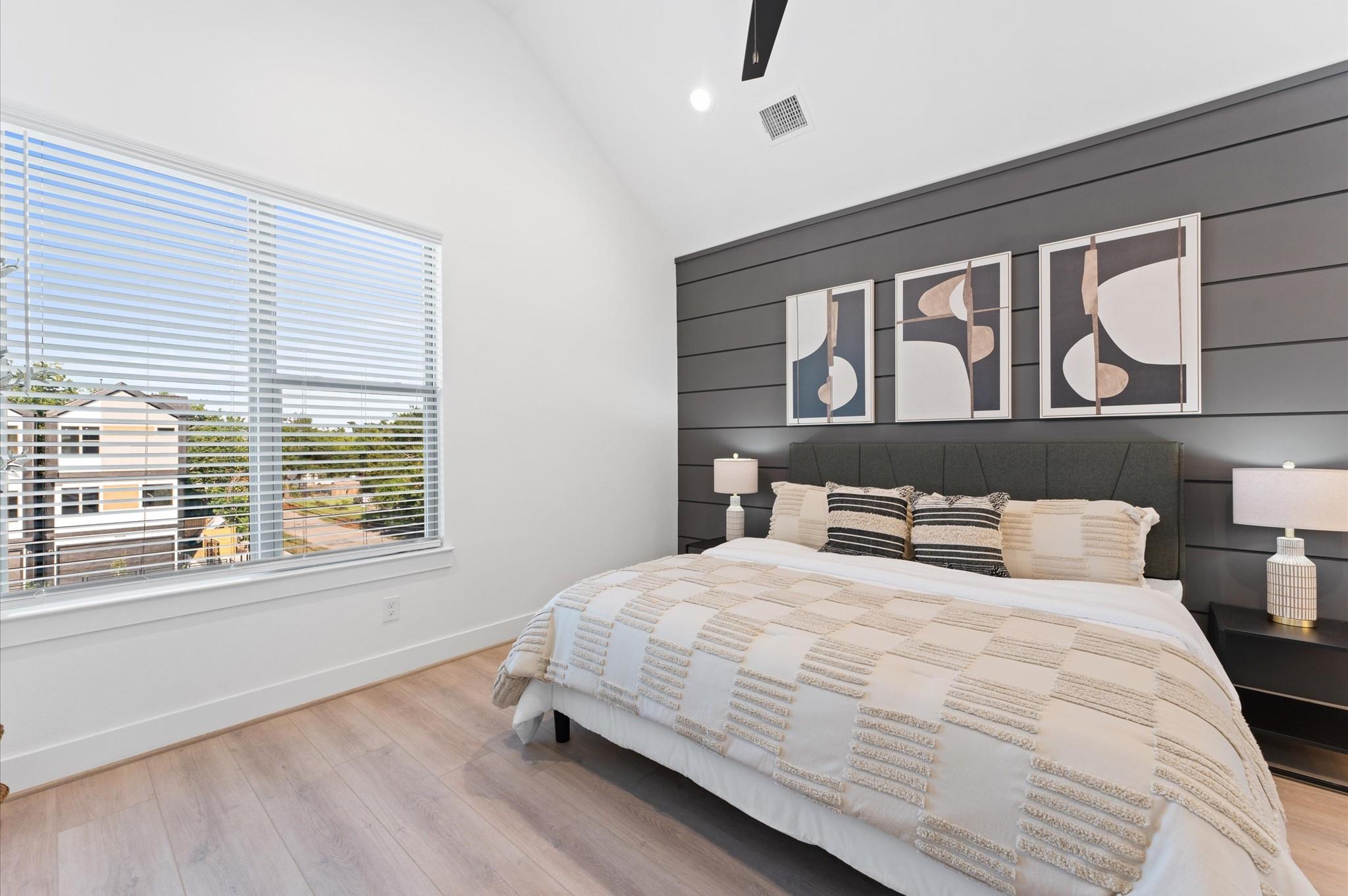 812 Curtin Street Unit: E