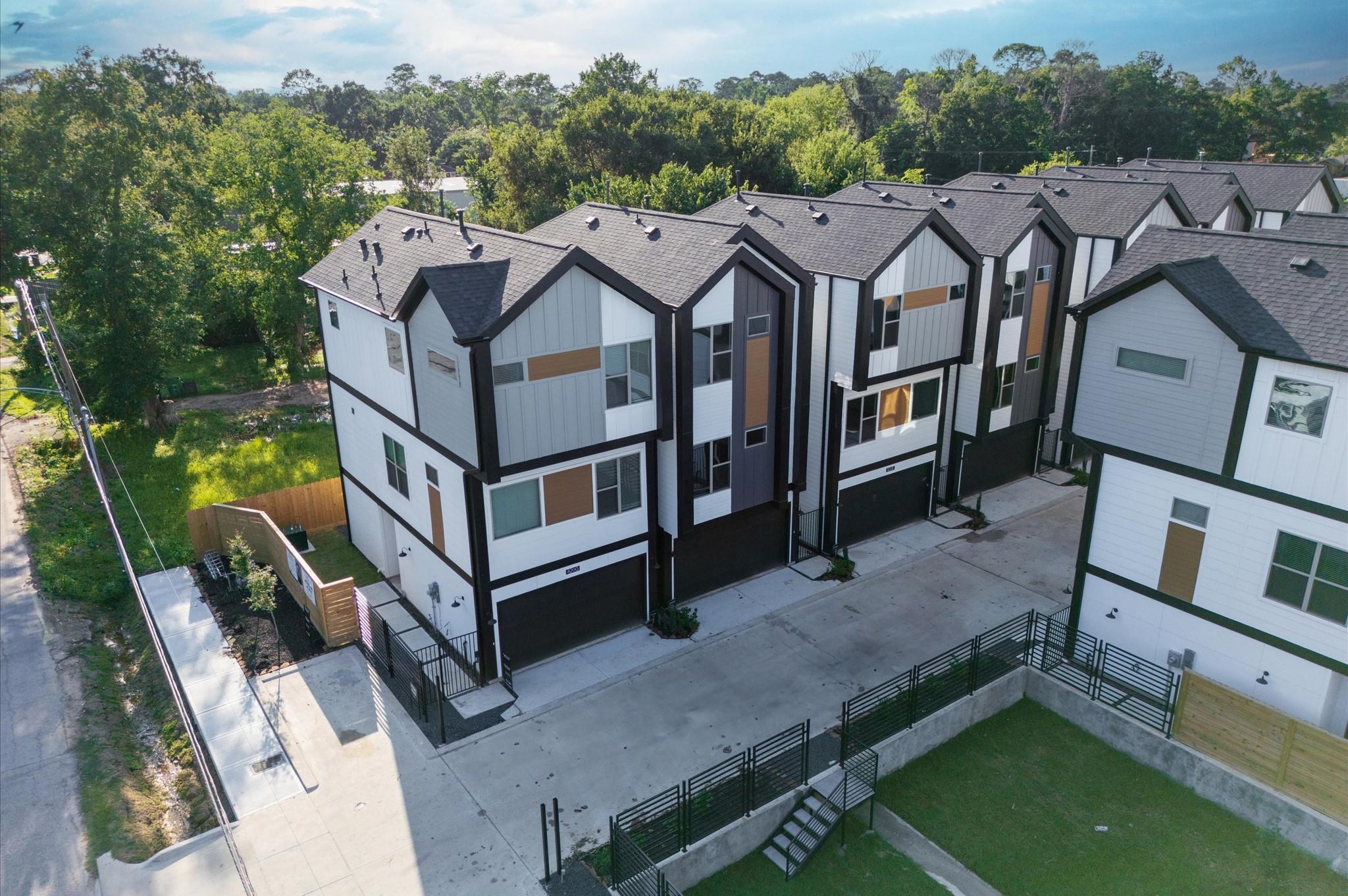 812 Curtin Street Unit: E