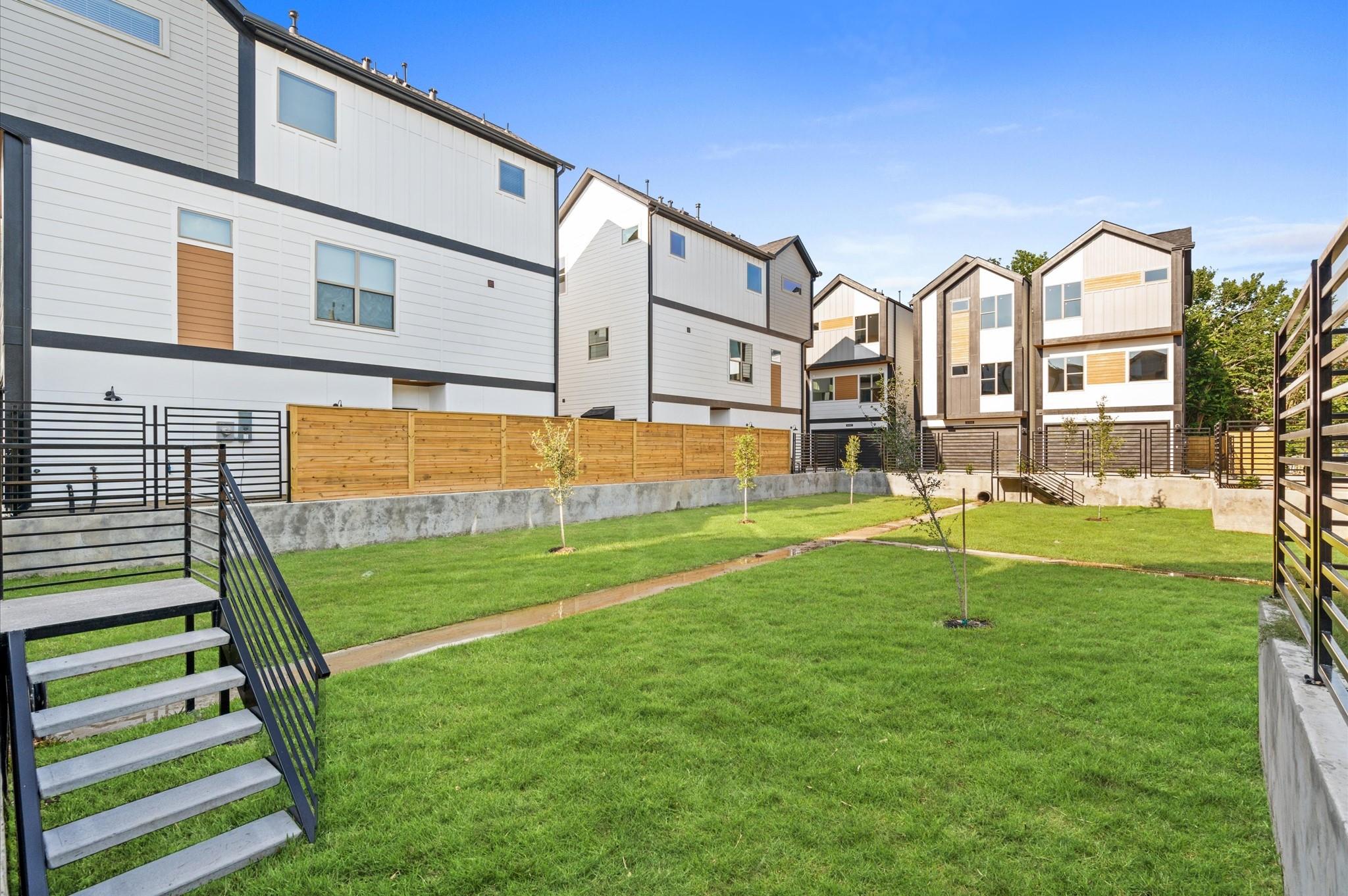 812 Curtin Street Unit: E