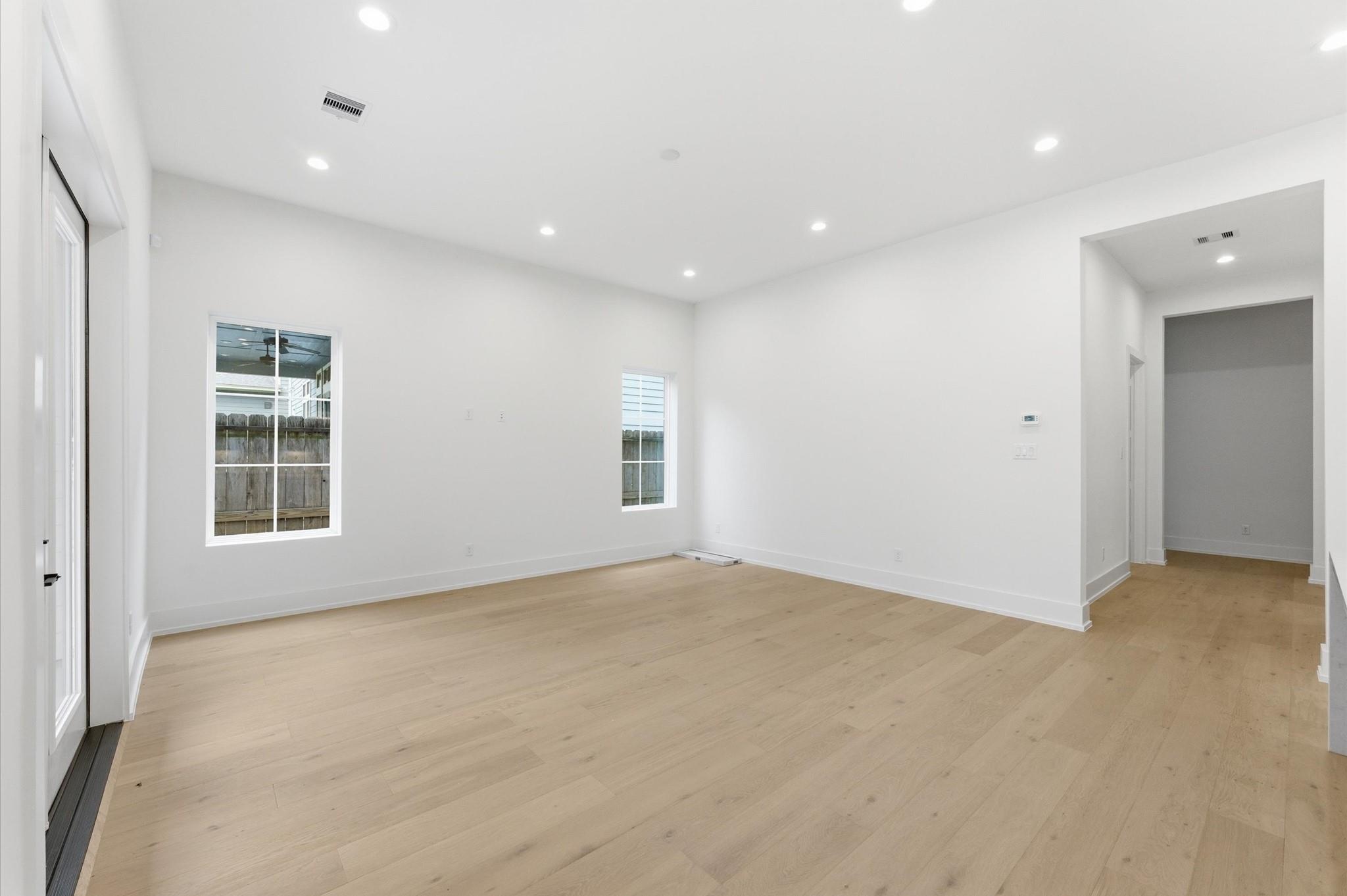 815B Lawrence Street