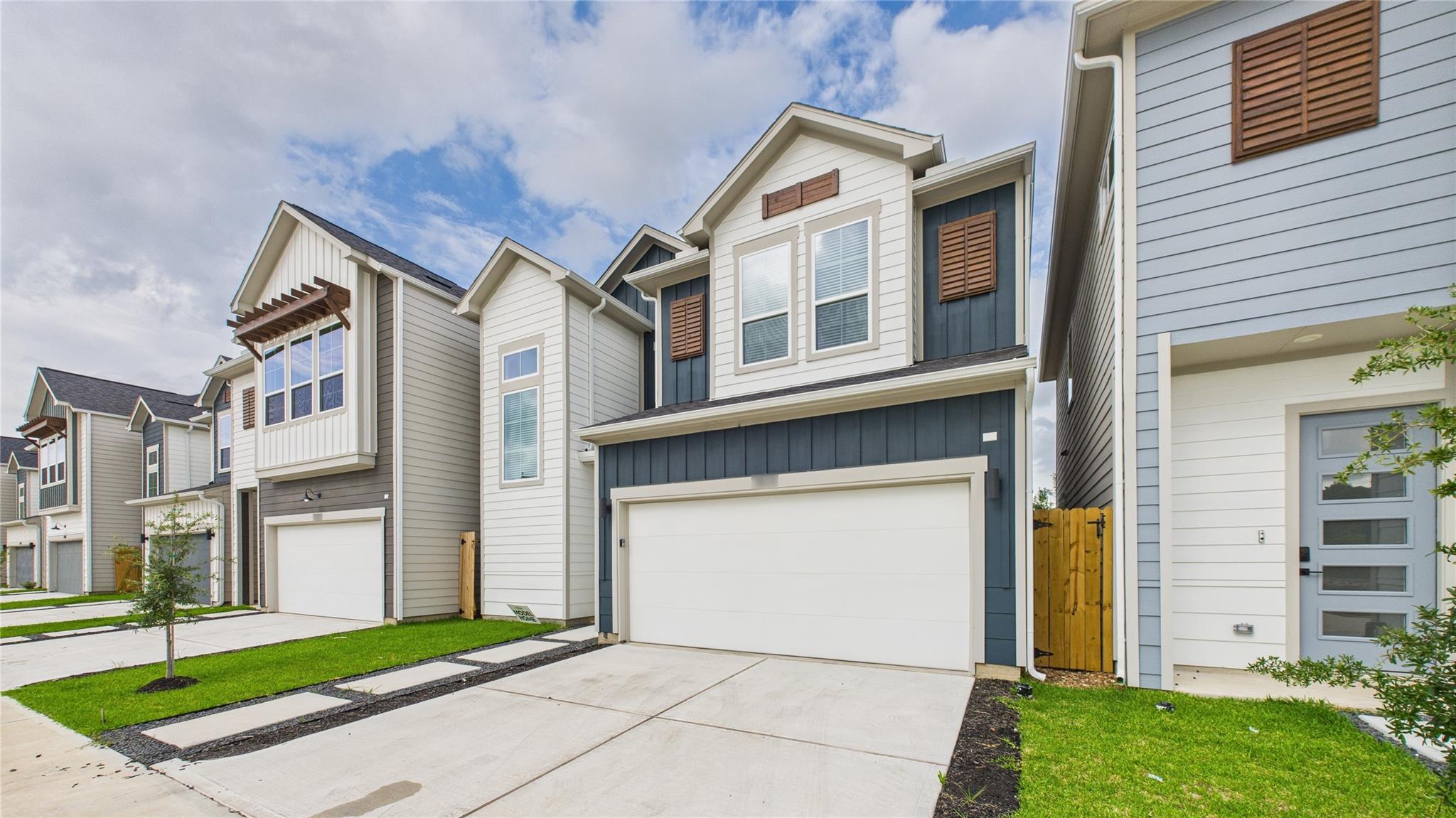 5810 Highland Sky Lane