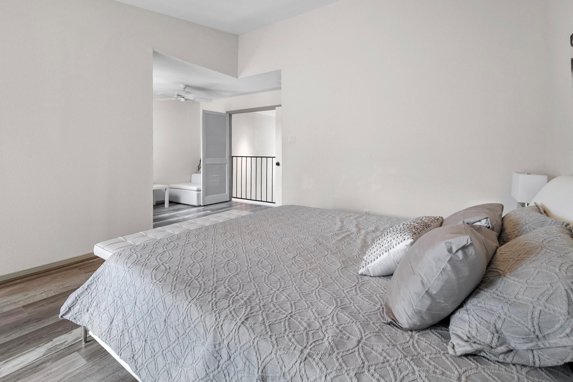 2220 Bering # 11