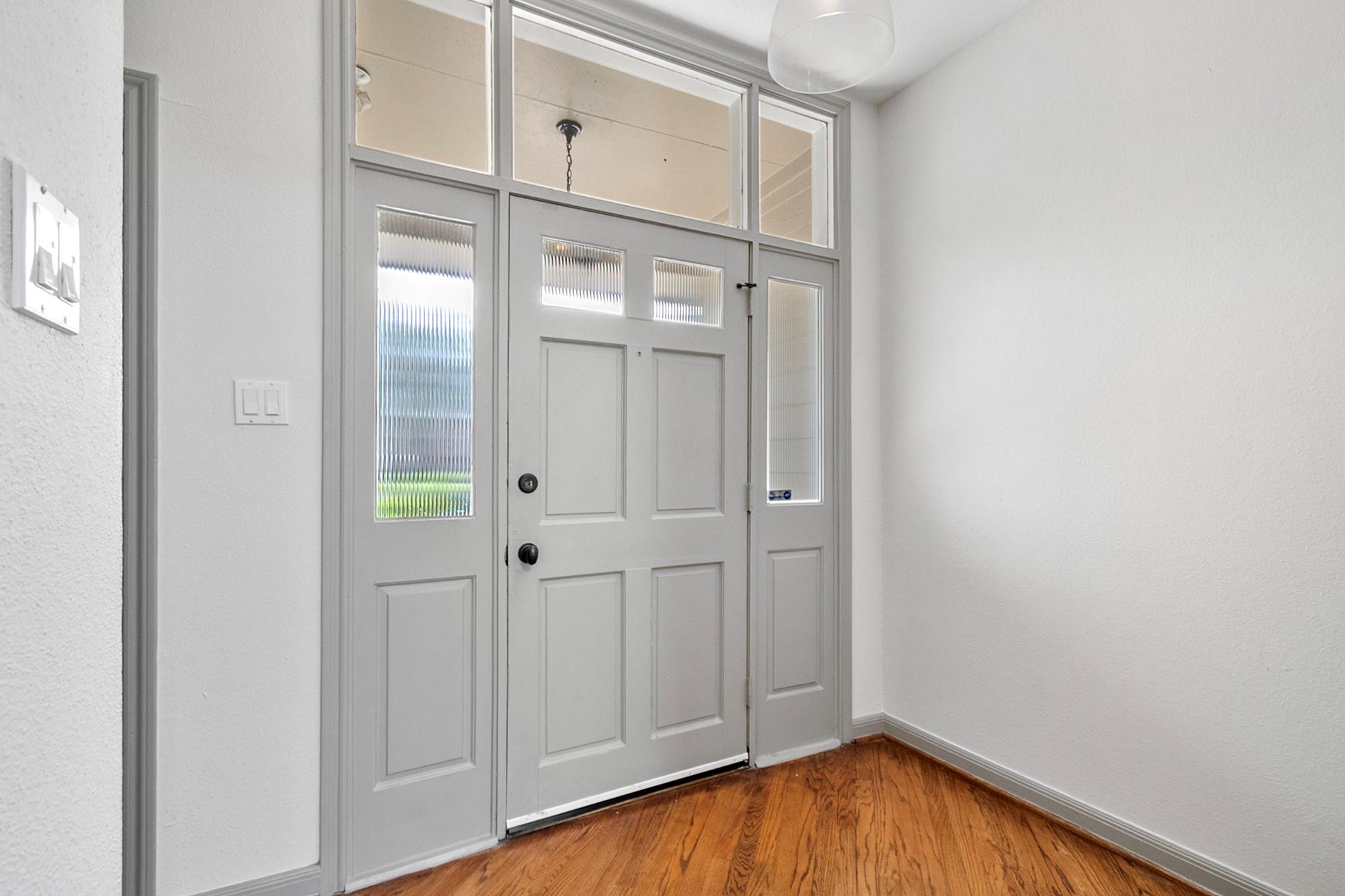2220 Bering # 11
