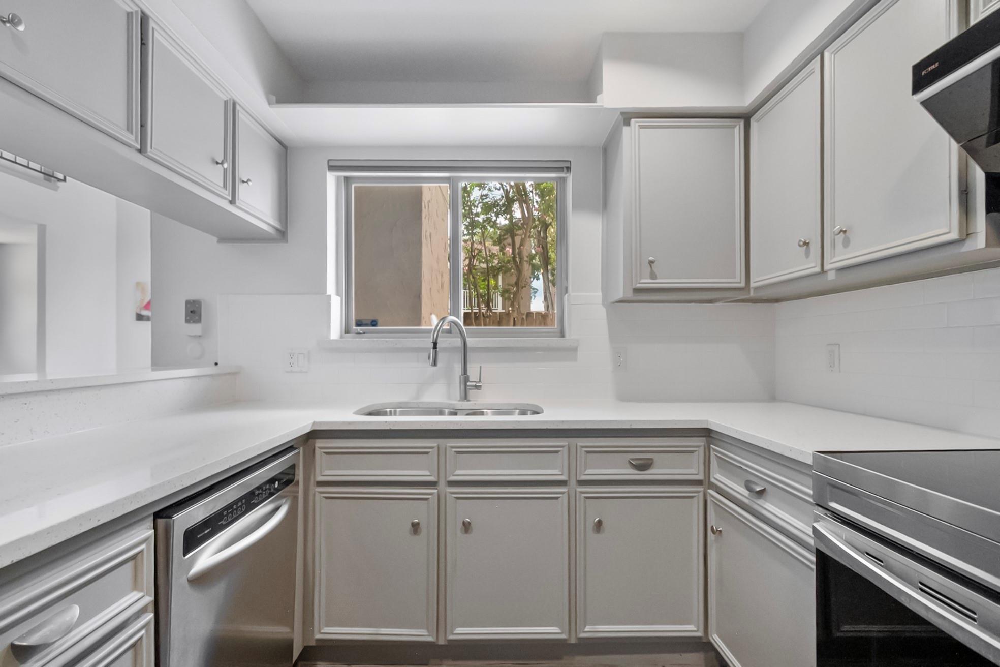 2220 Bering # 11