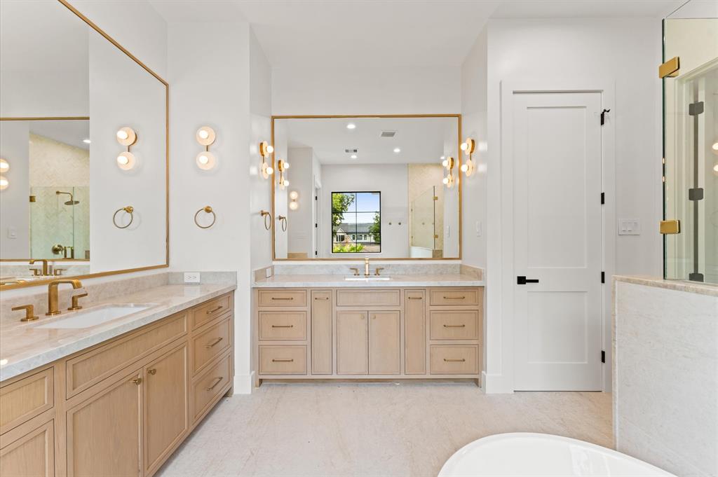 203 E 24th Street