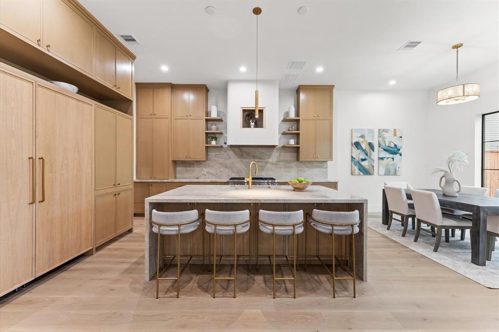203 E 24th Street