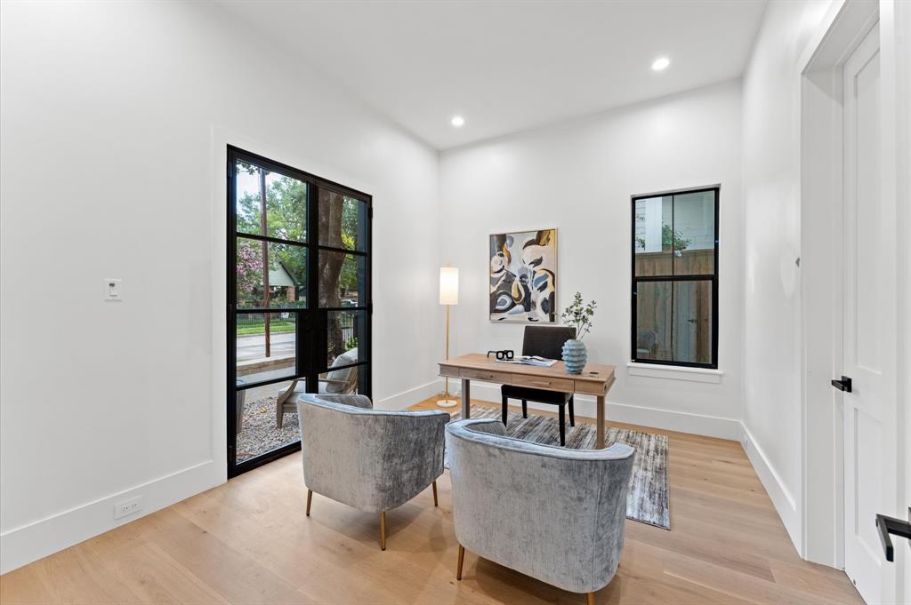203 E 24th Street