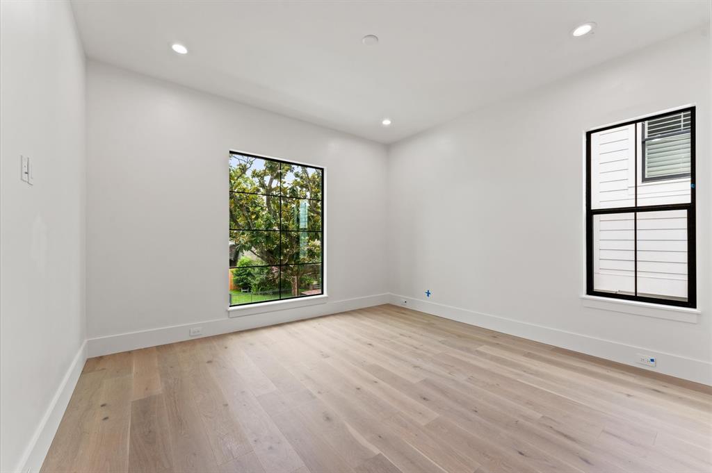 203 E 24th Street