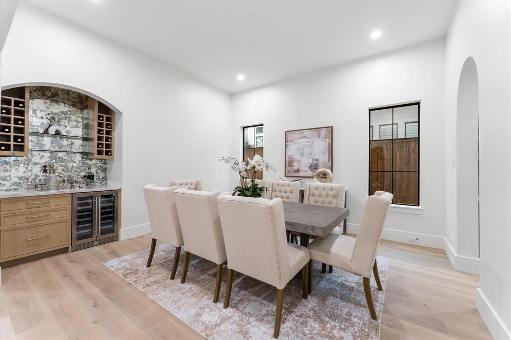 203 E 24th Street