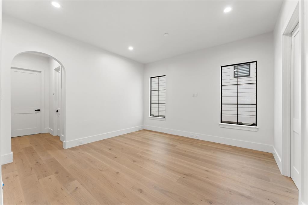 203 E 24th Street