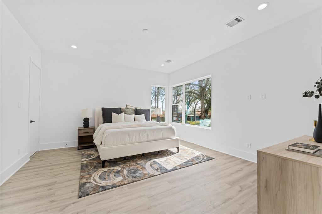 1847 Wycliffe Drive