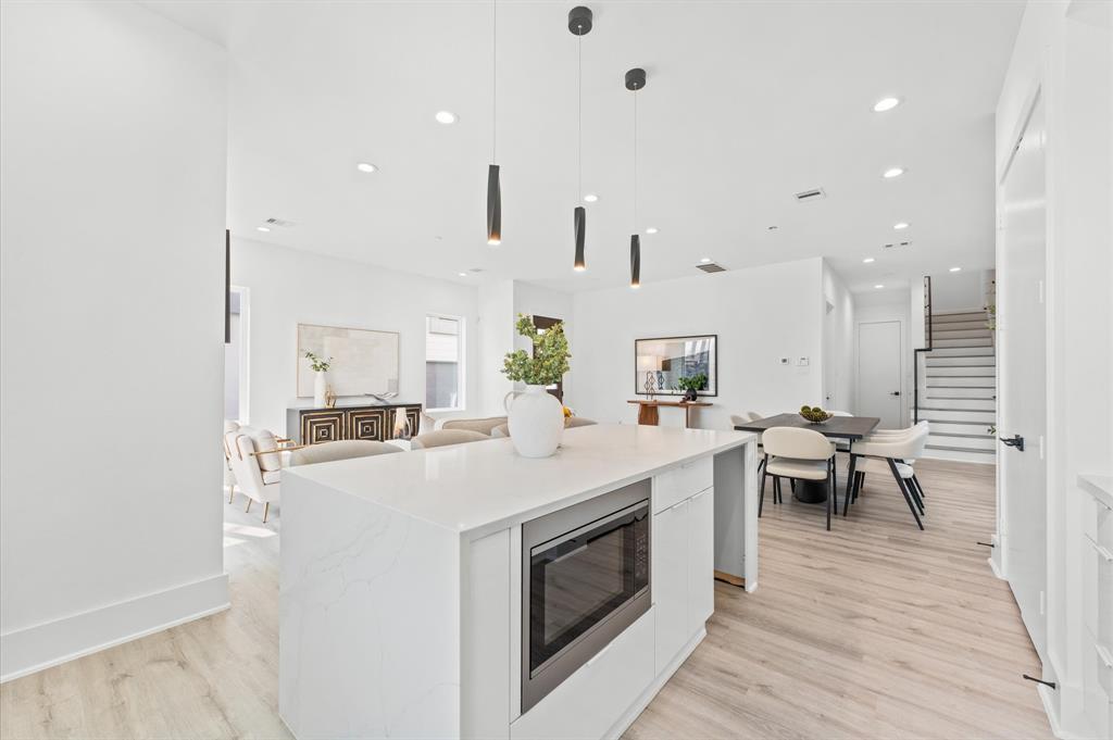 1847 Wycliffe Drive