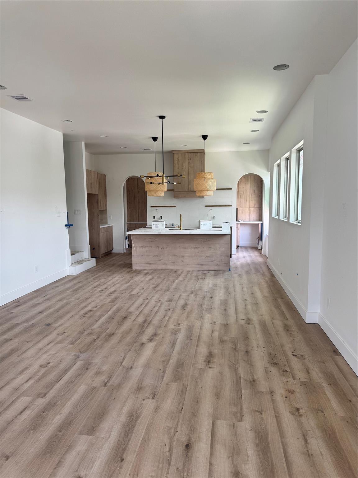 1122 W 17th Street Unit: E