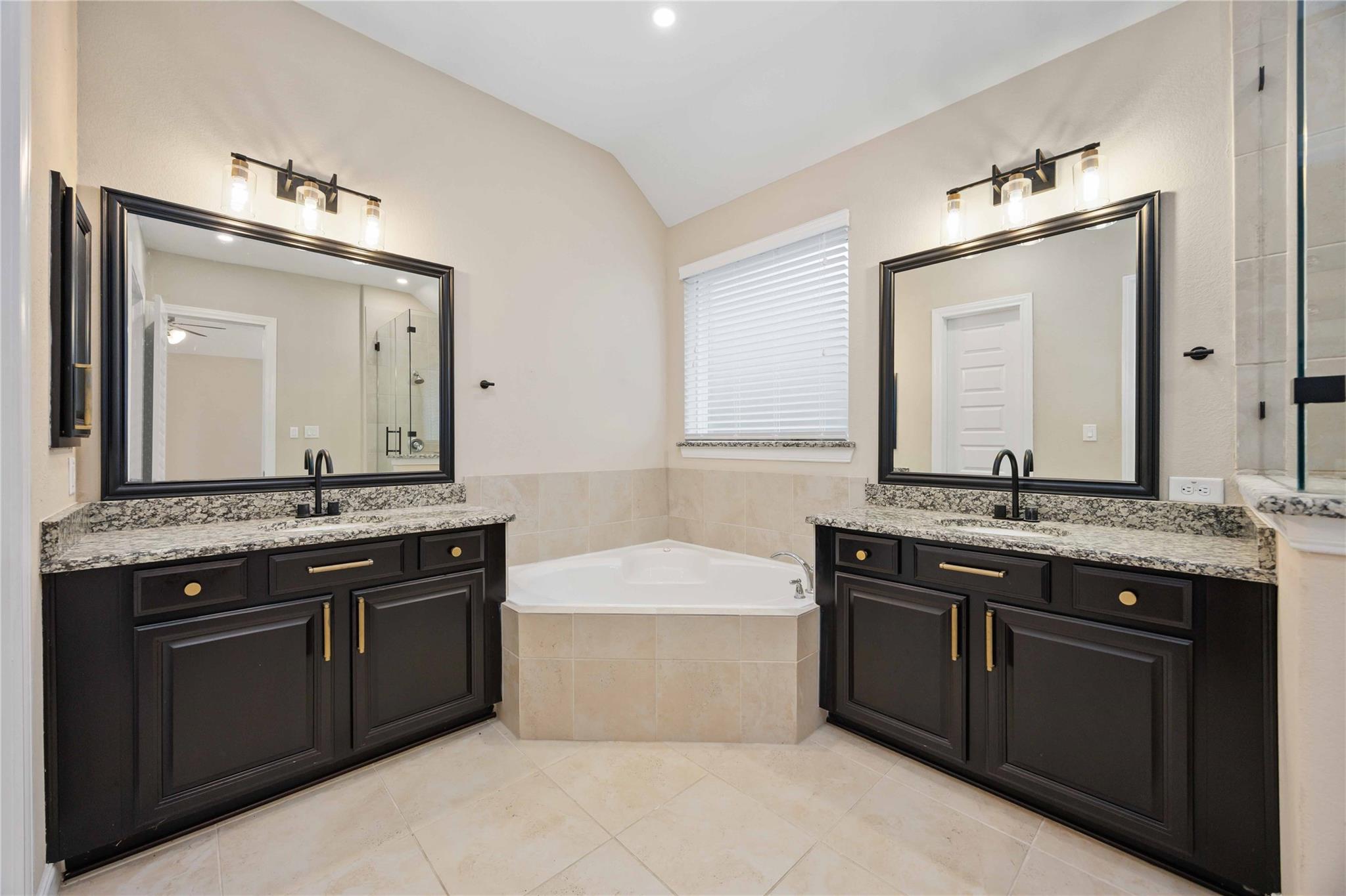 13721 Northline Lake Drive