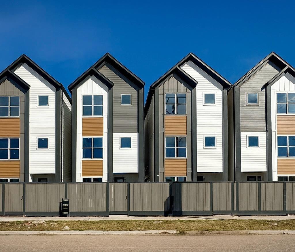 2528 Live Oak Street