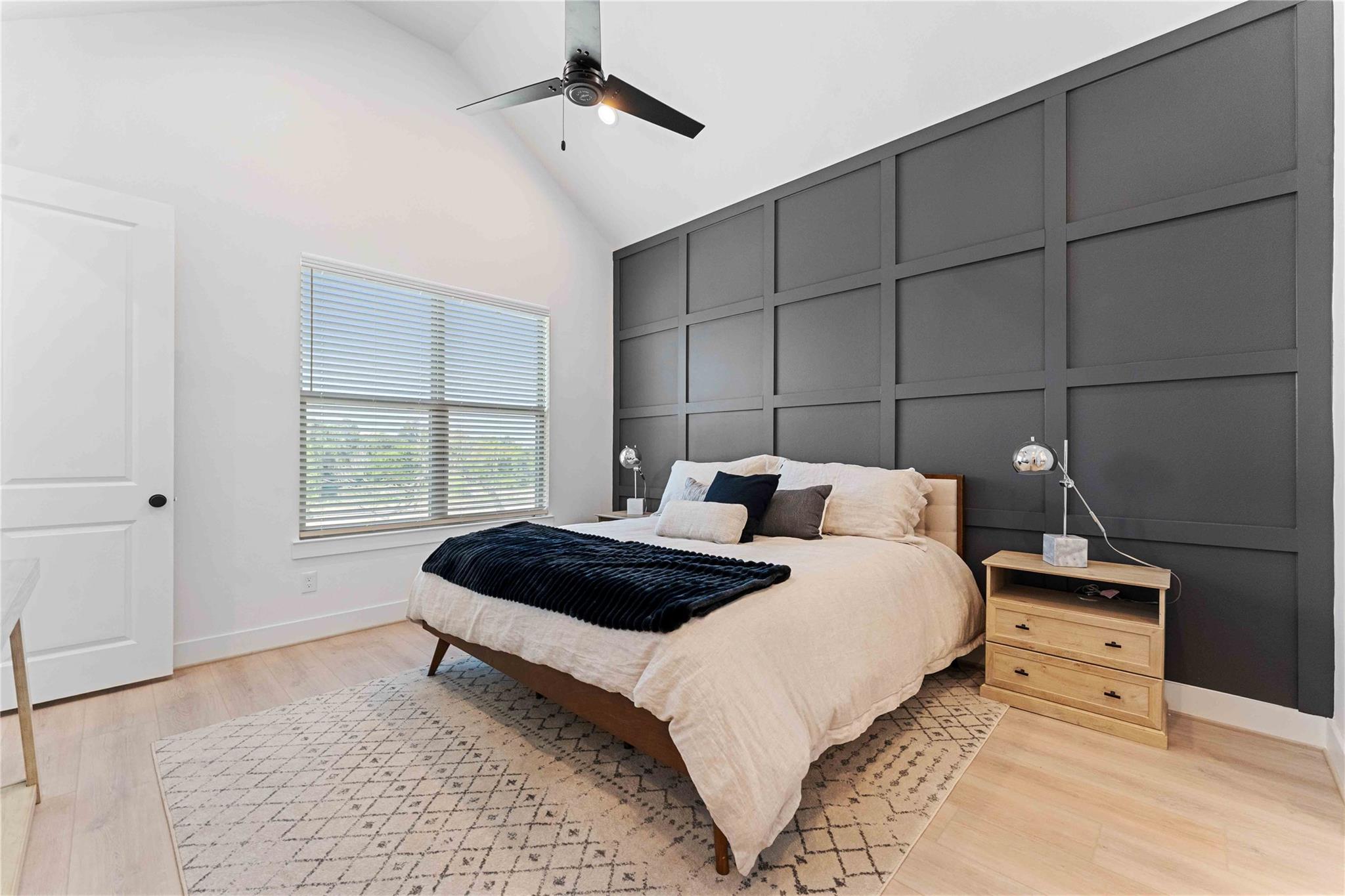 2528 Live Oak Street