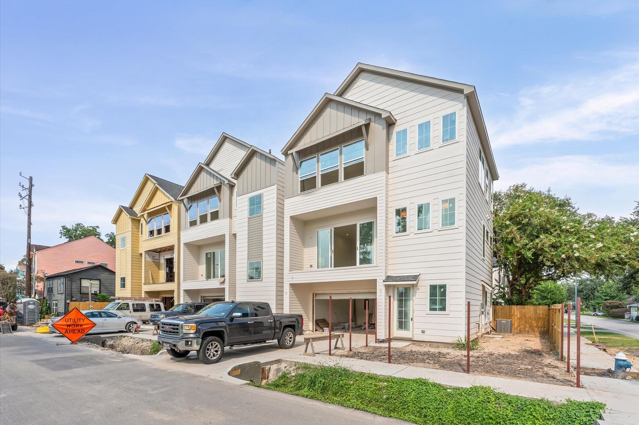 2504 Baylor Street