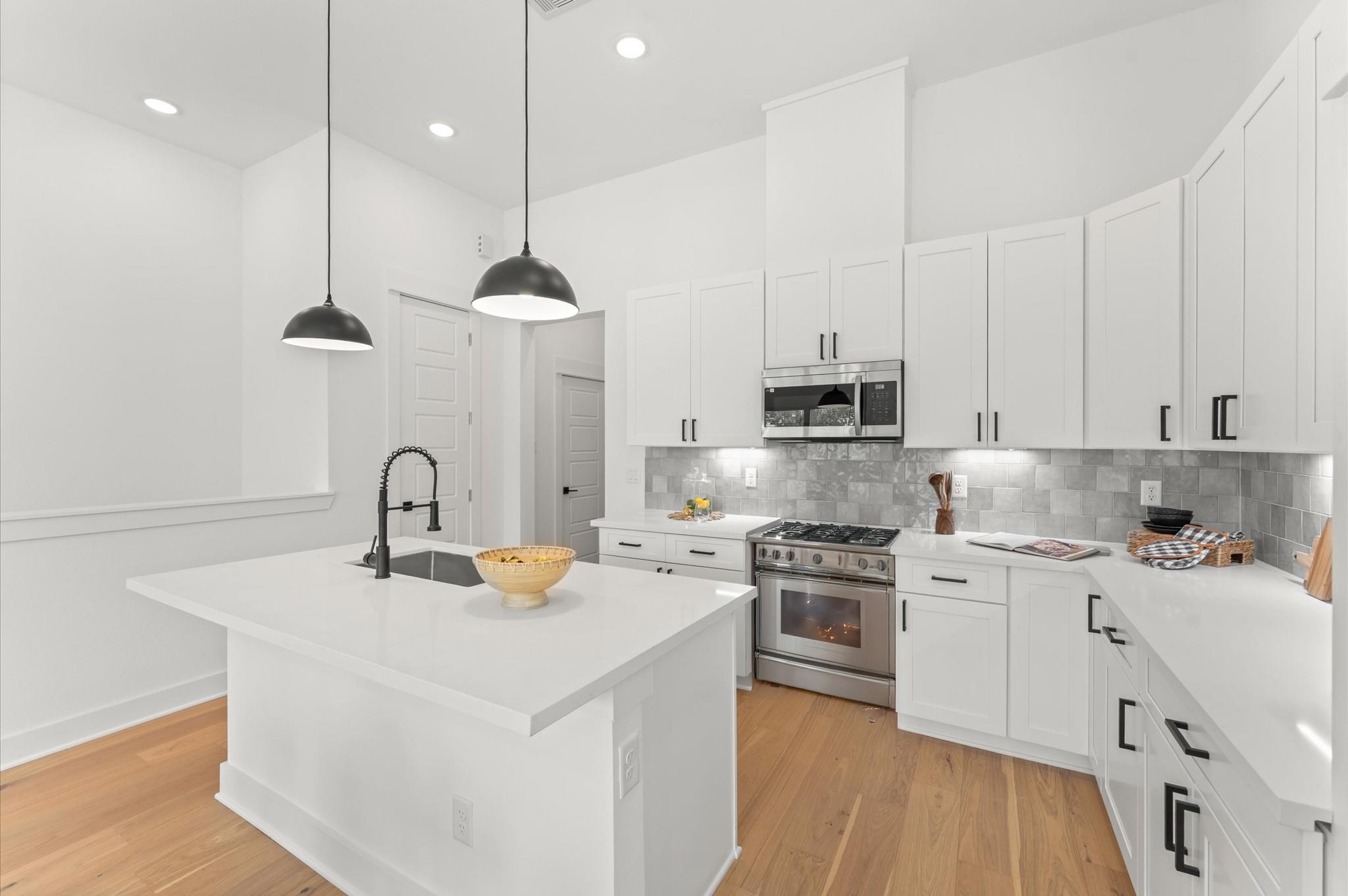 1006 Tuskegee Heights Lane