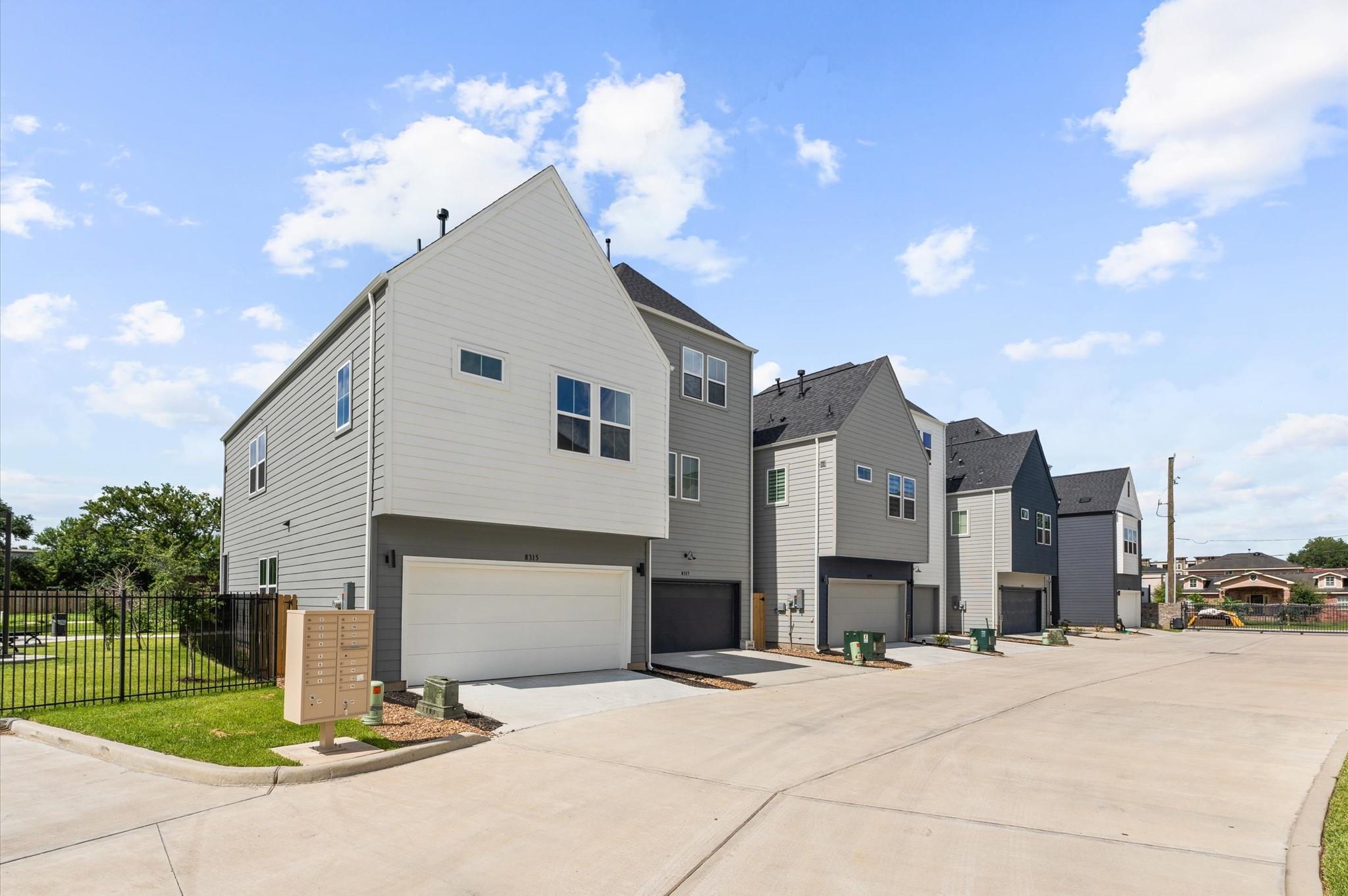 2308 Springwood Vista Lane