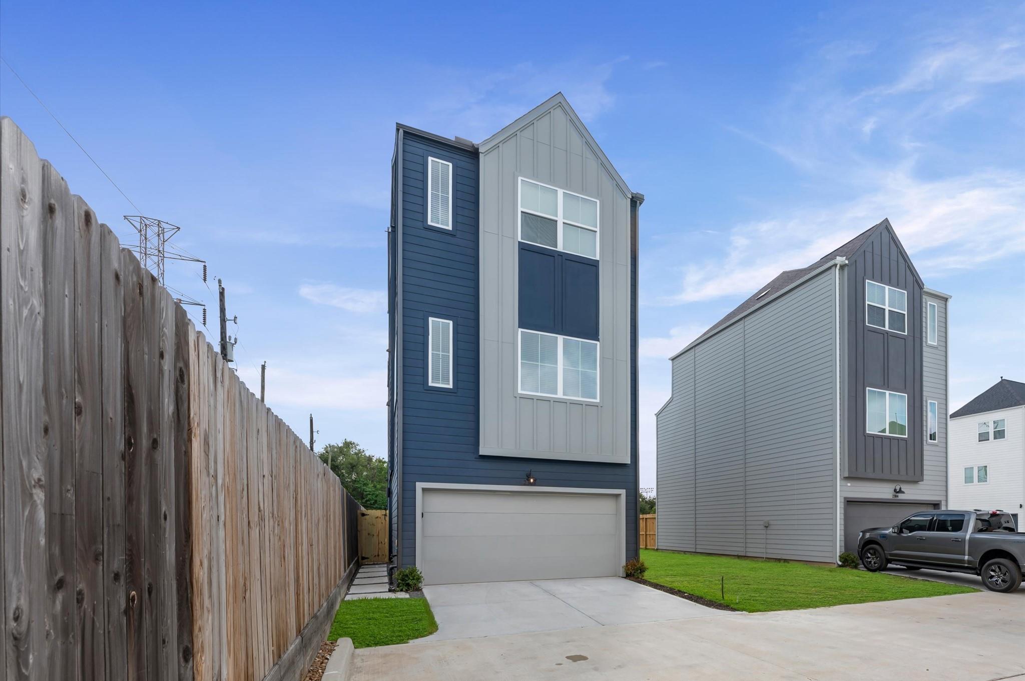 2308 Springwood Vista Lane