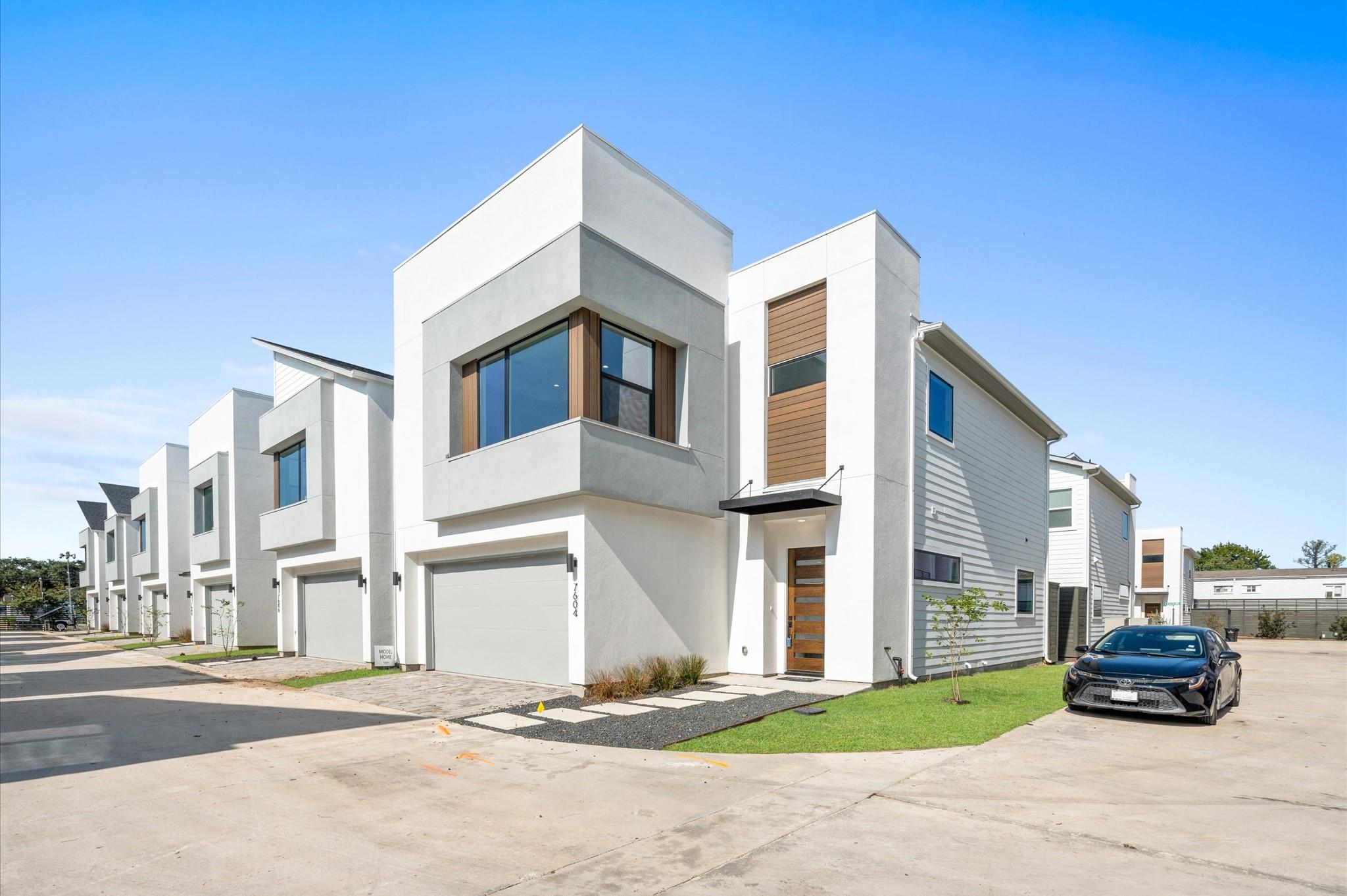 7607 Jacquelyn Gardens Lane