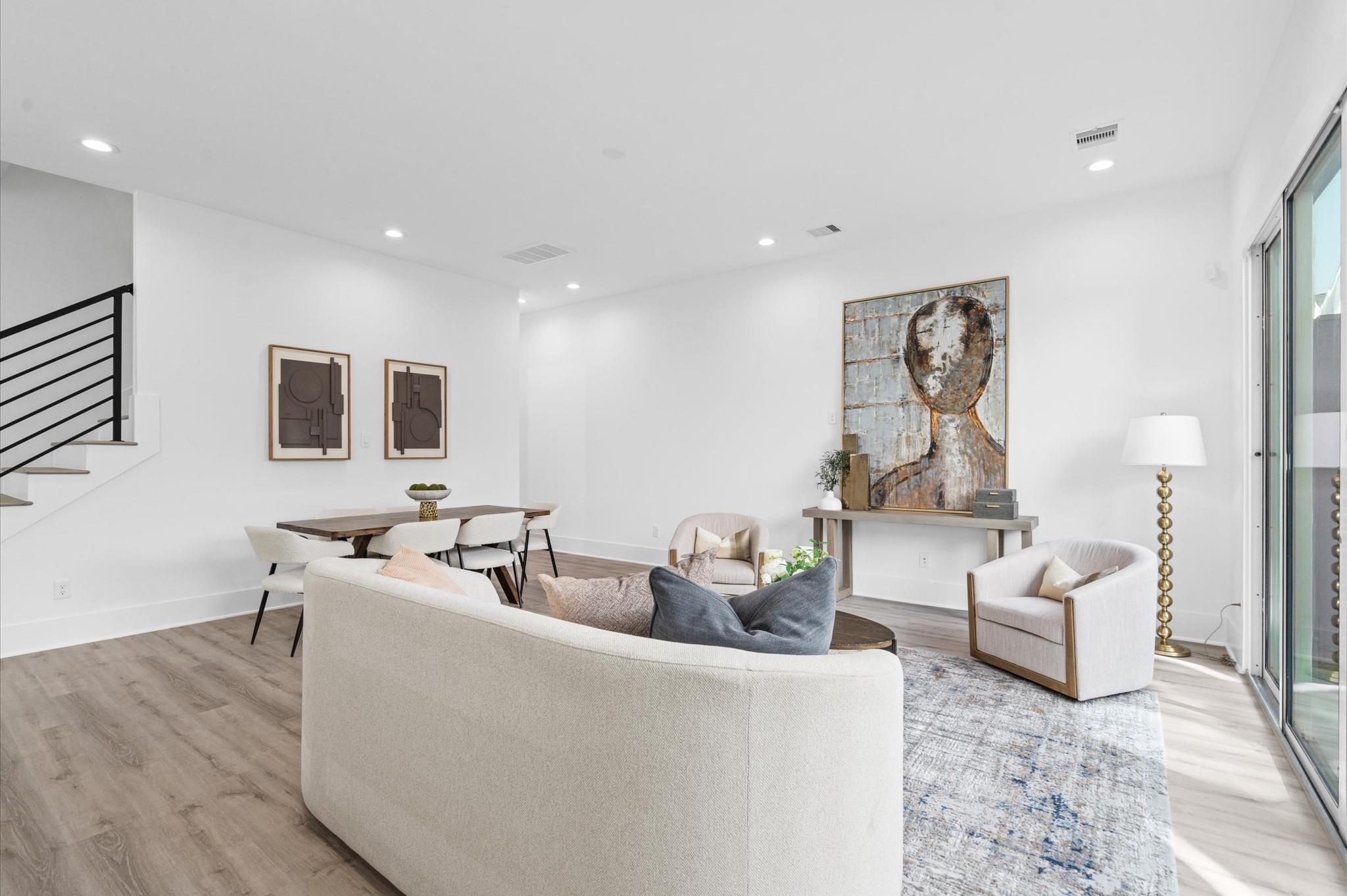 7607 Jacquelyn Gardens Lane