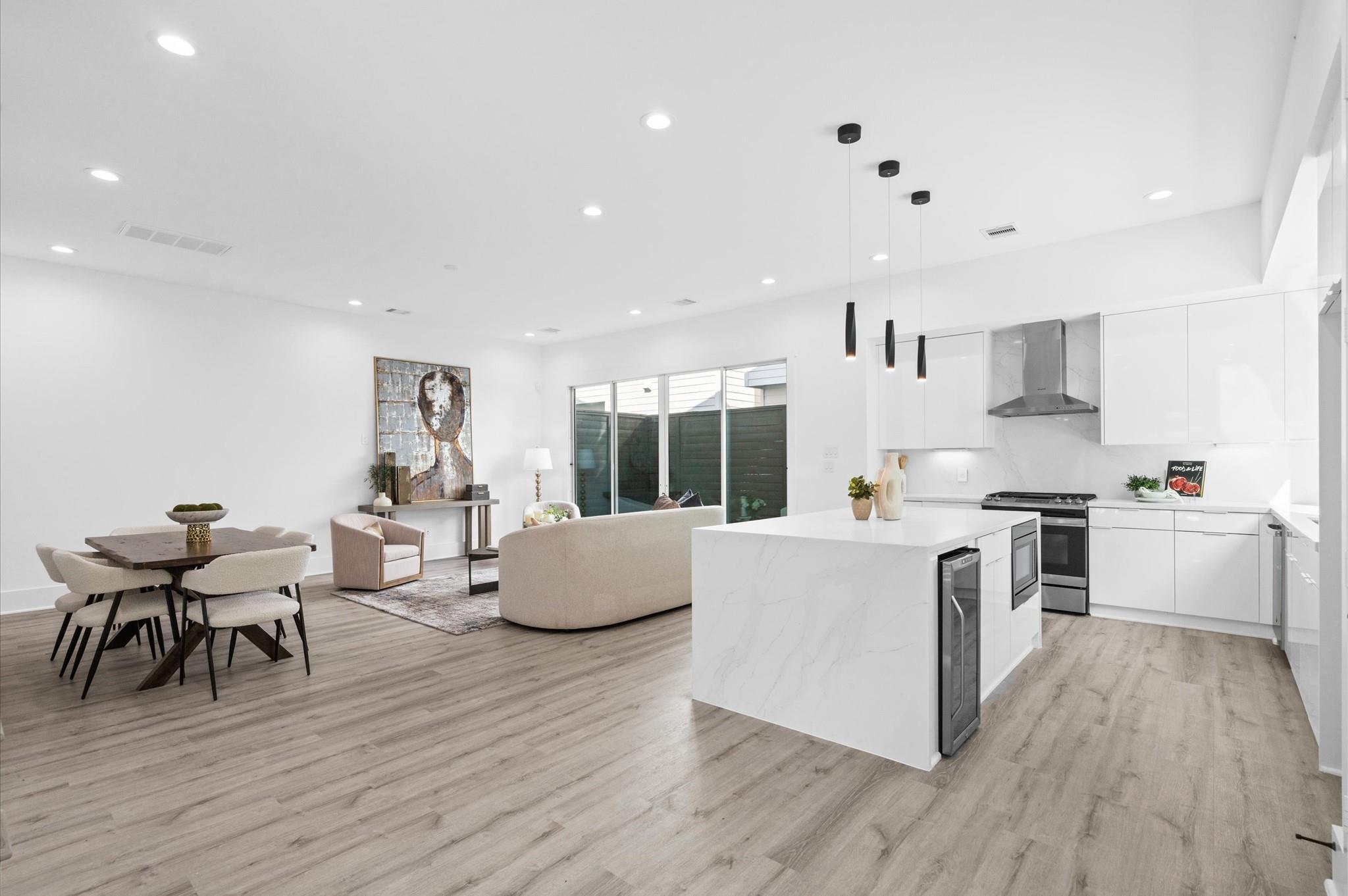 7607 Jacquelyn Gardens Lane