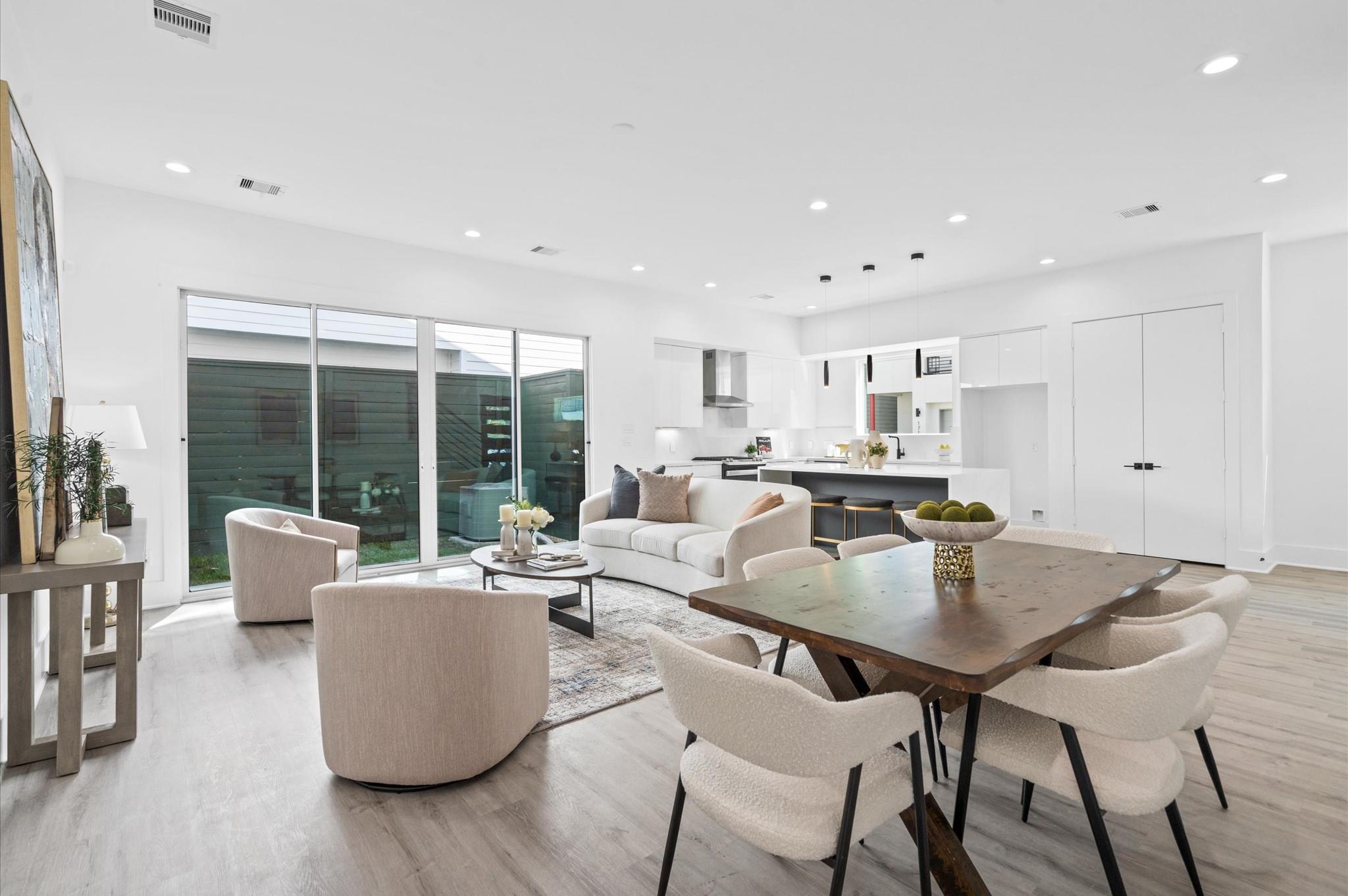 7607 Jacquelyn Gardens Lane