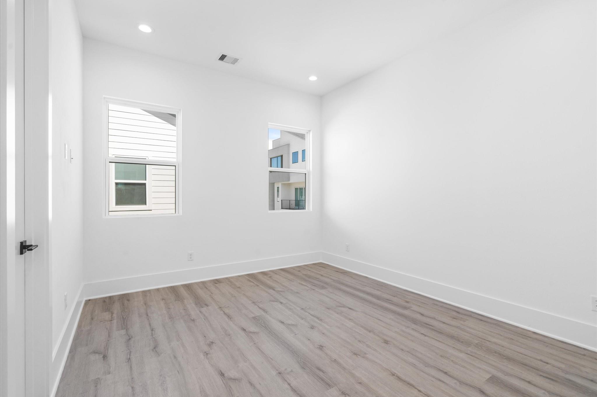 7607 Jacquelyn Gardens Lane