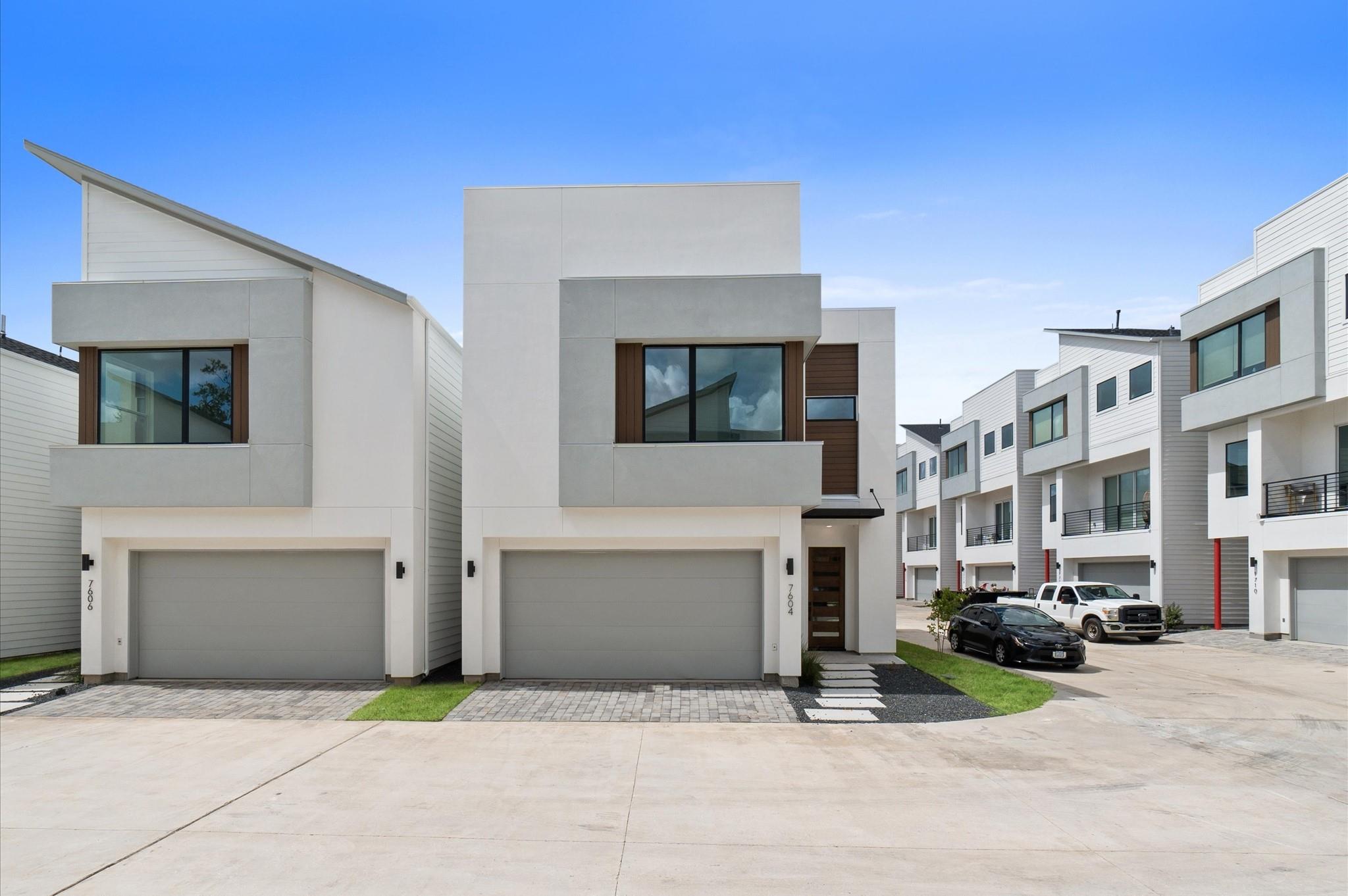 7607 Jacquelyn Gardens Lane