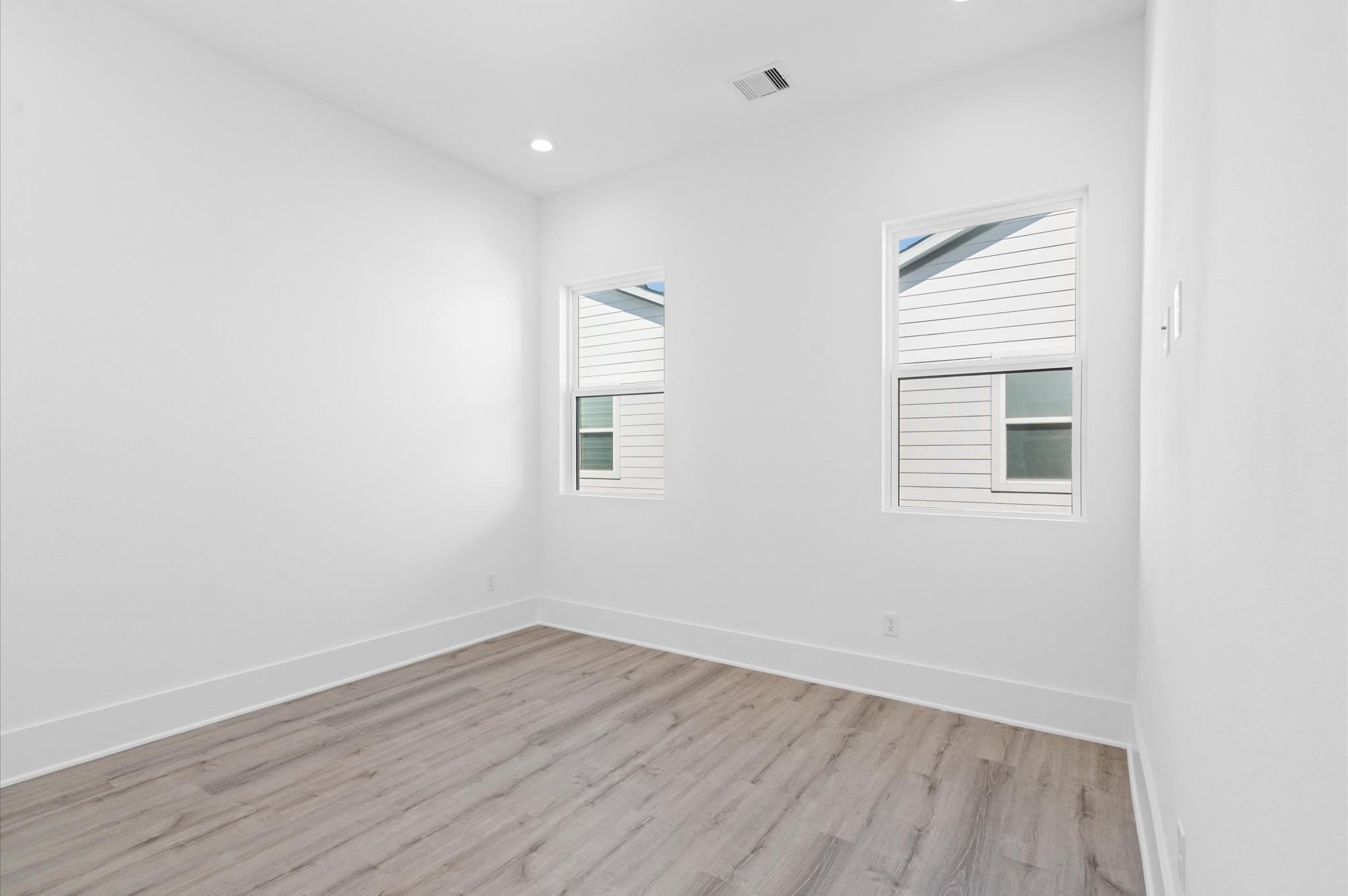 7607 Jacquelyn Gardens Lane