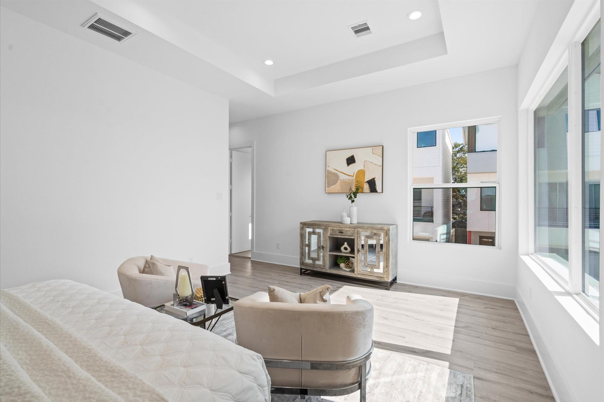 7607 Jacquelyn Gardens Lane