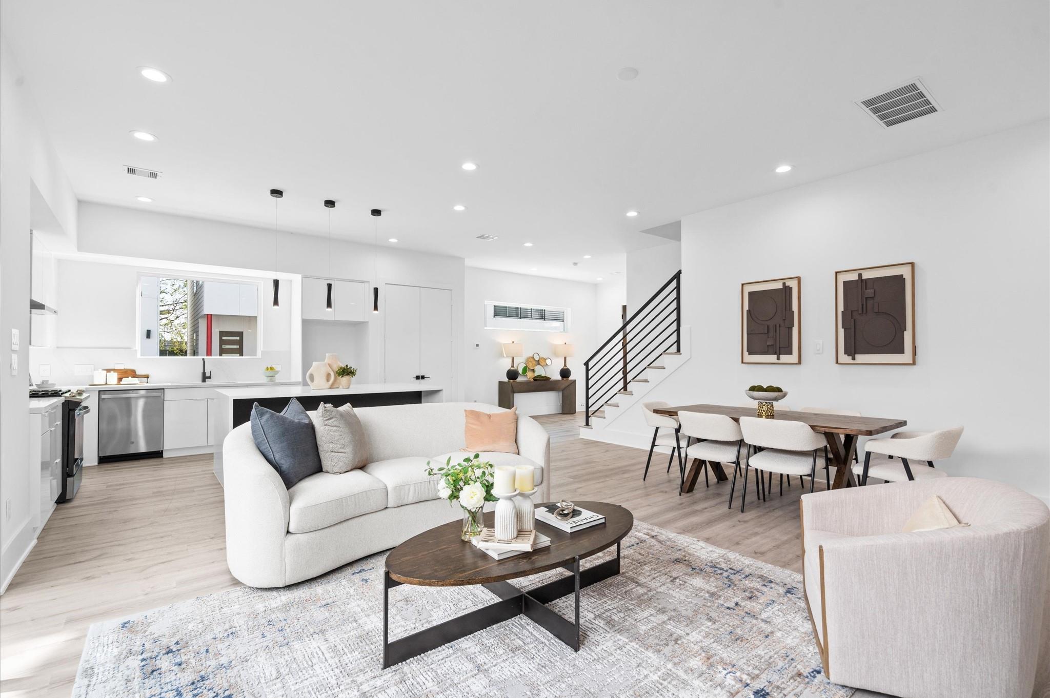 7607 Jacquelyn Gardens Lane