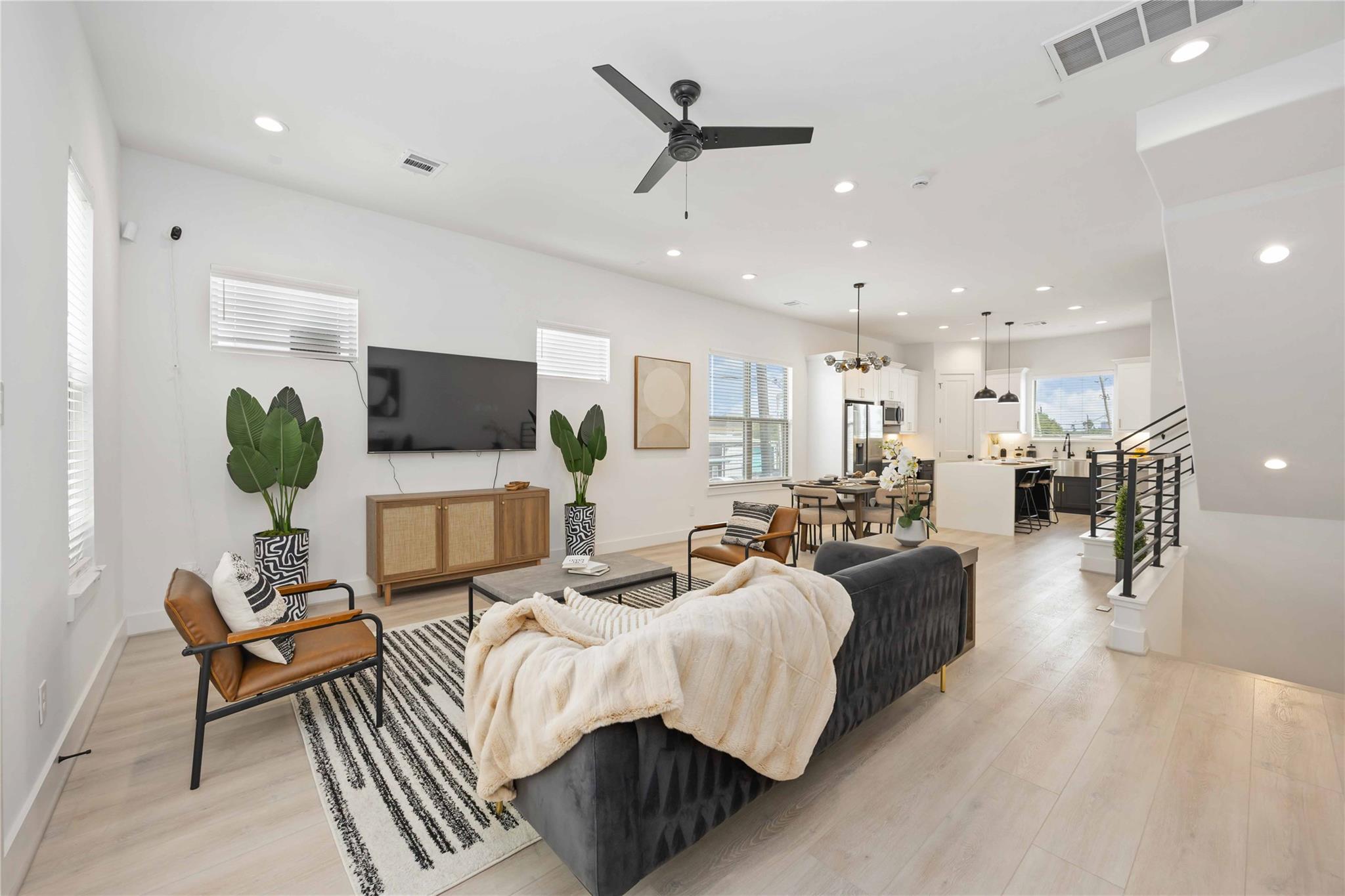 7809 Amelia Road # B, Houston Unit: B