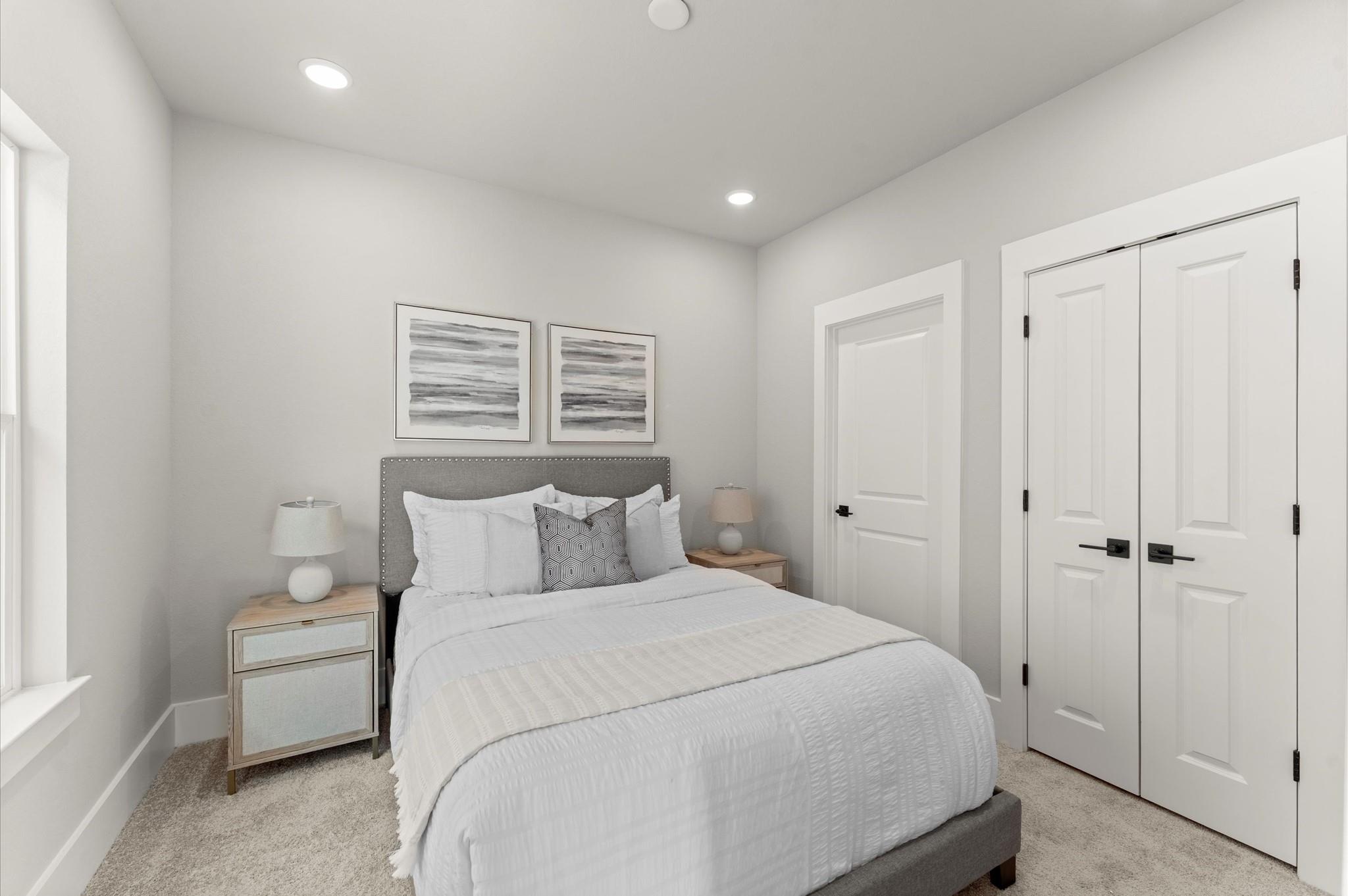 1102 Mansfield Street # B