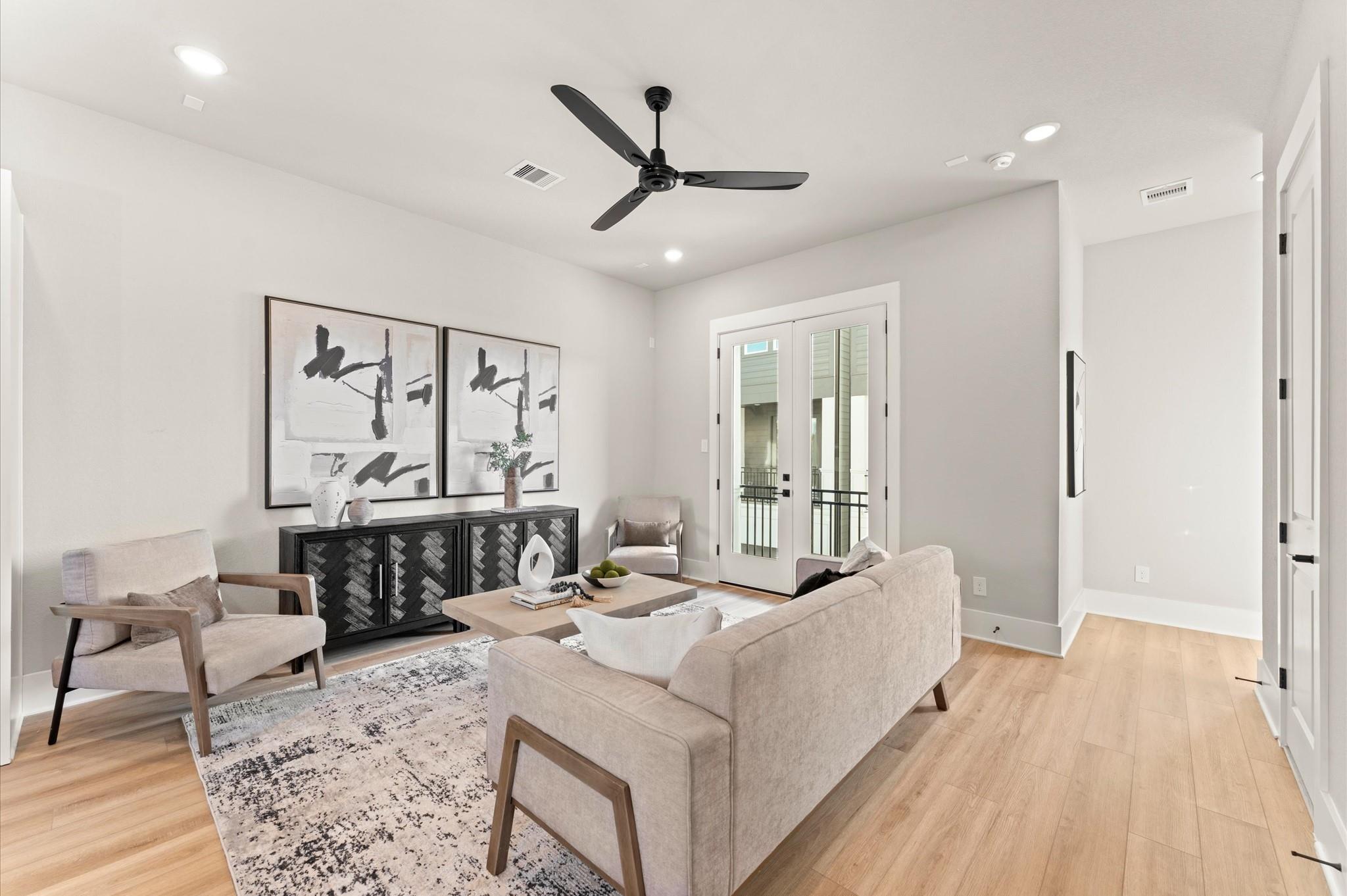 1102 Mansfield Street # B