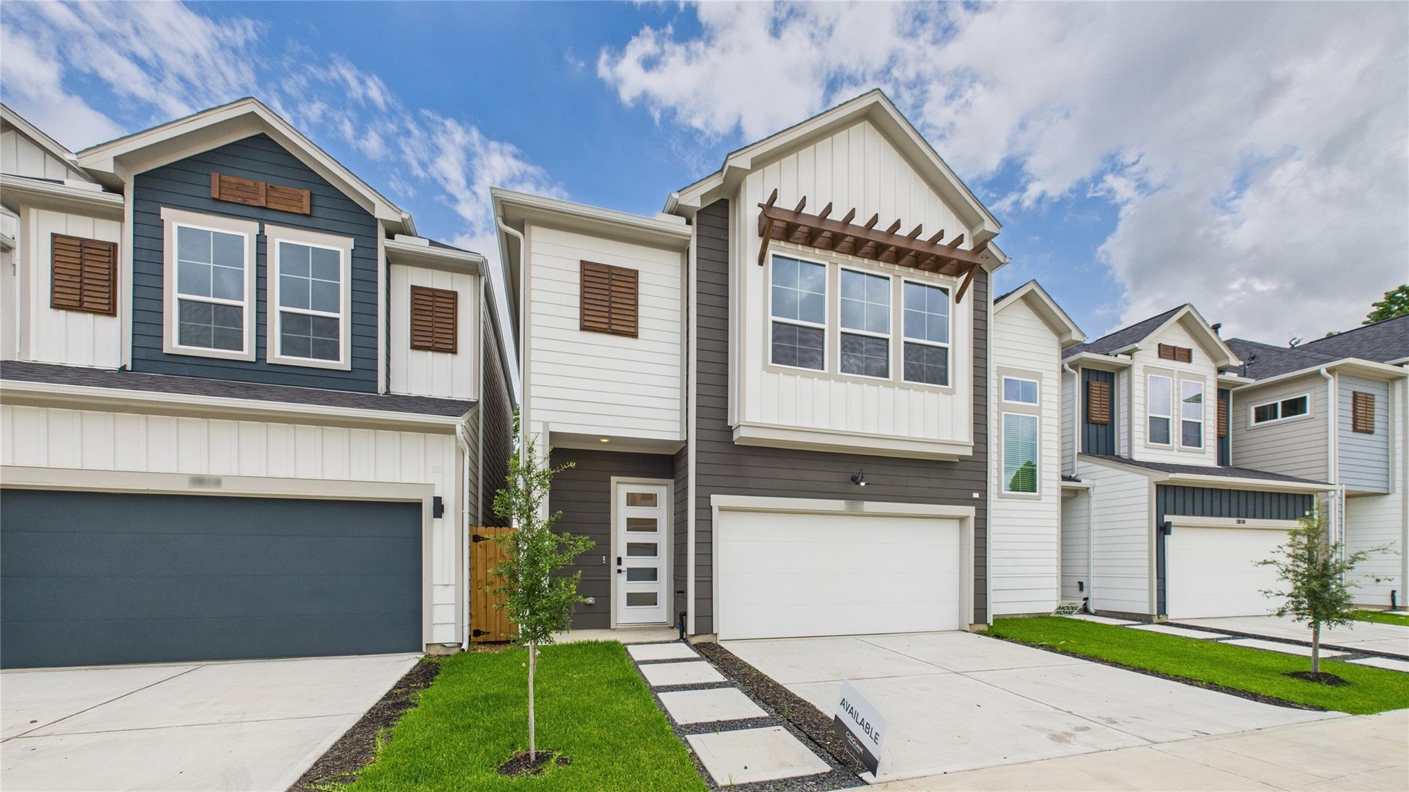 5803 Highland Sky Lane