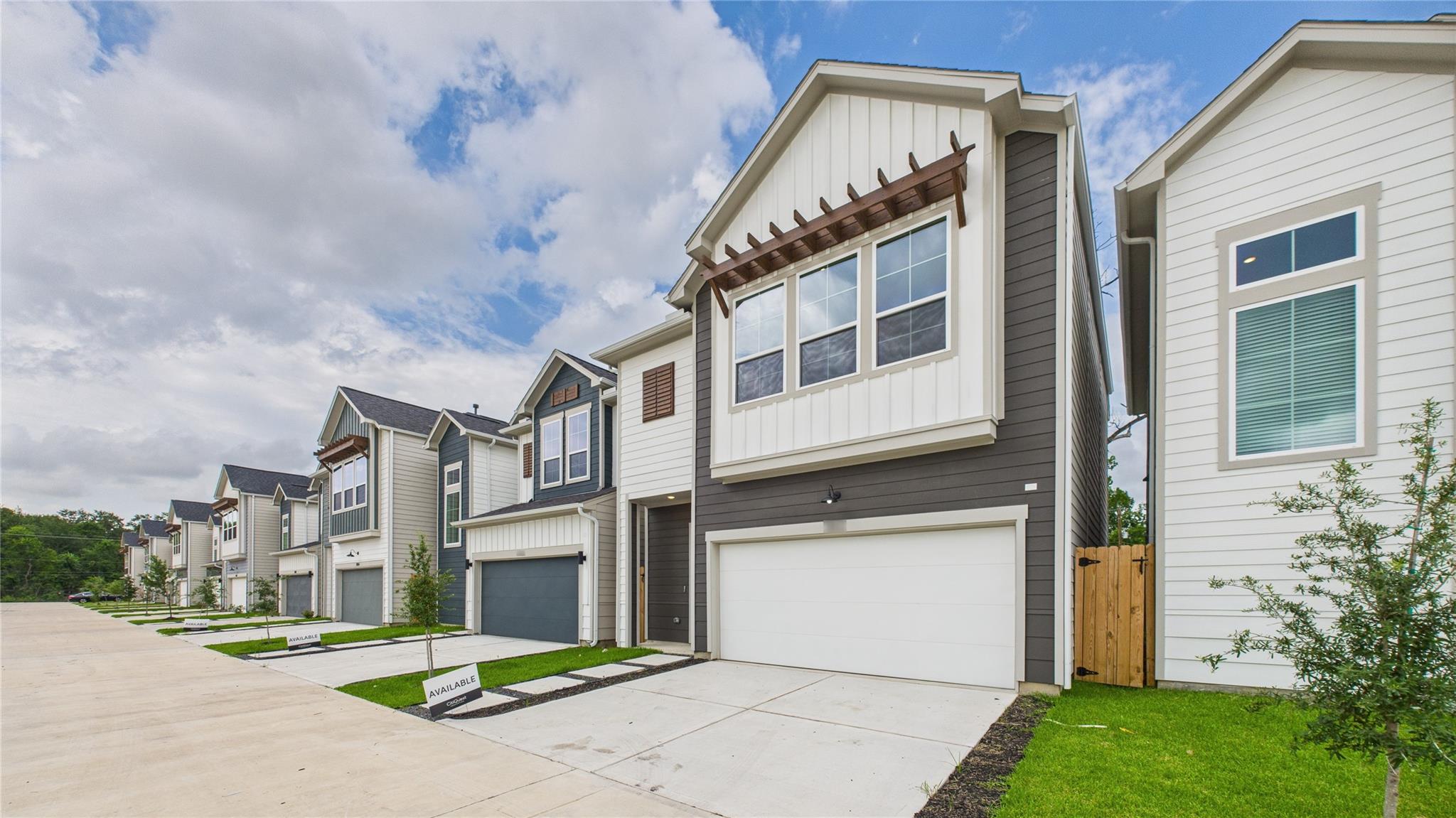 5803 Highland Sky Lane