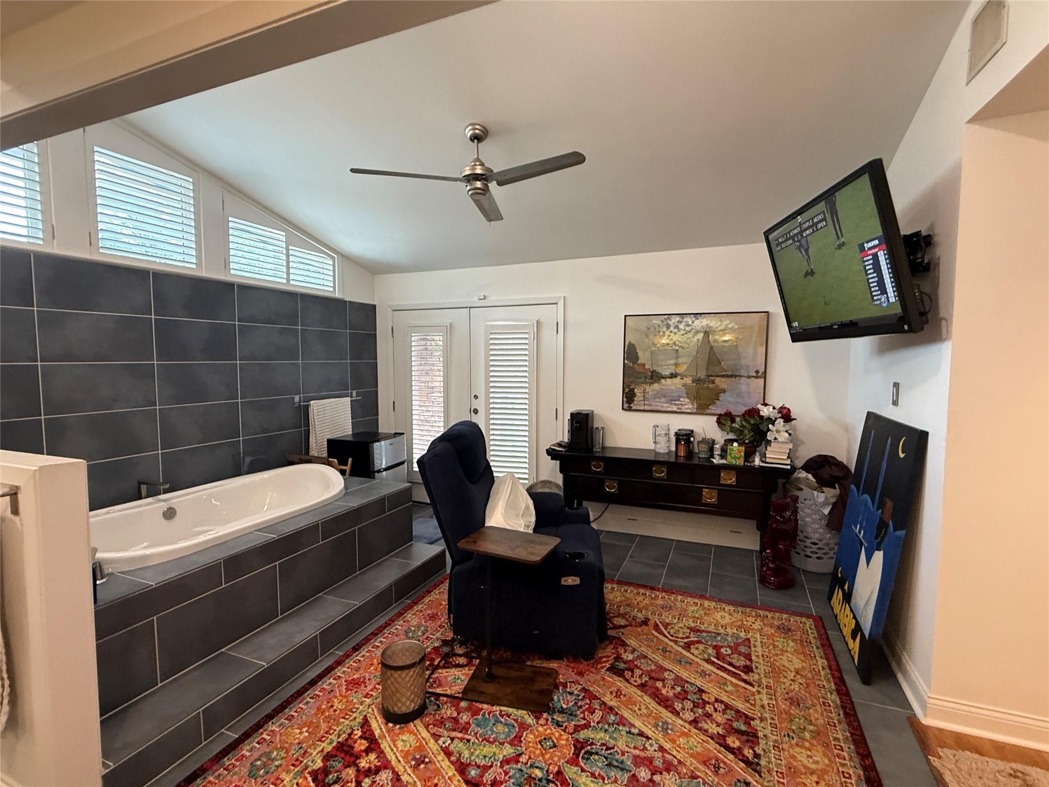 11306 Oak Spring Drive