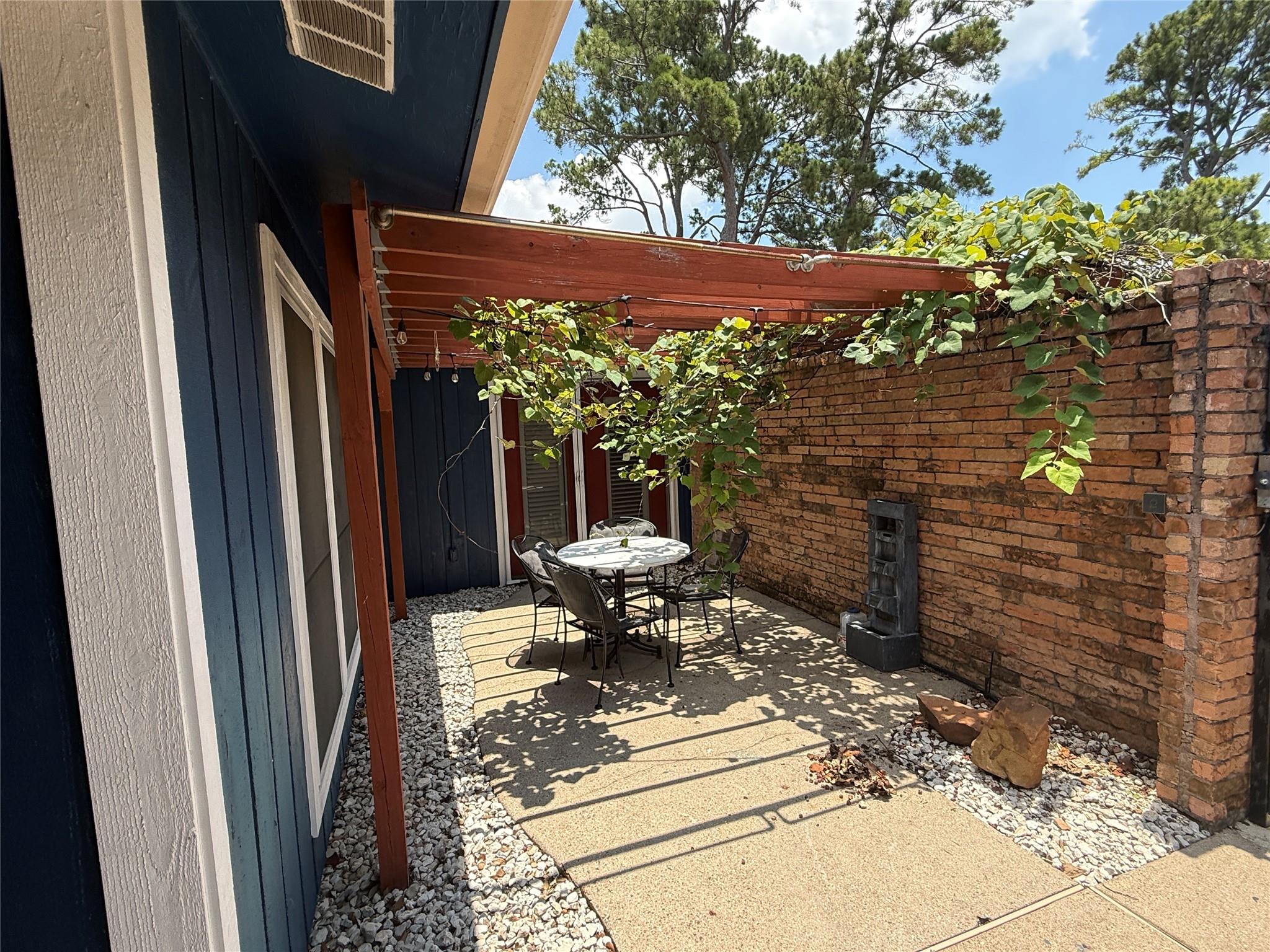 11306 Oak Spring Drive