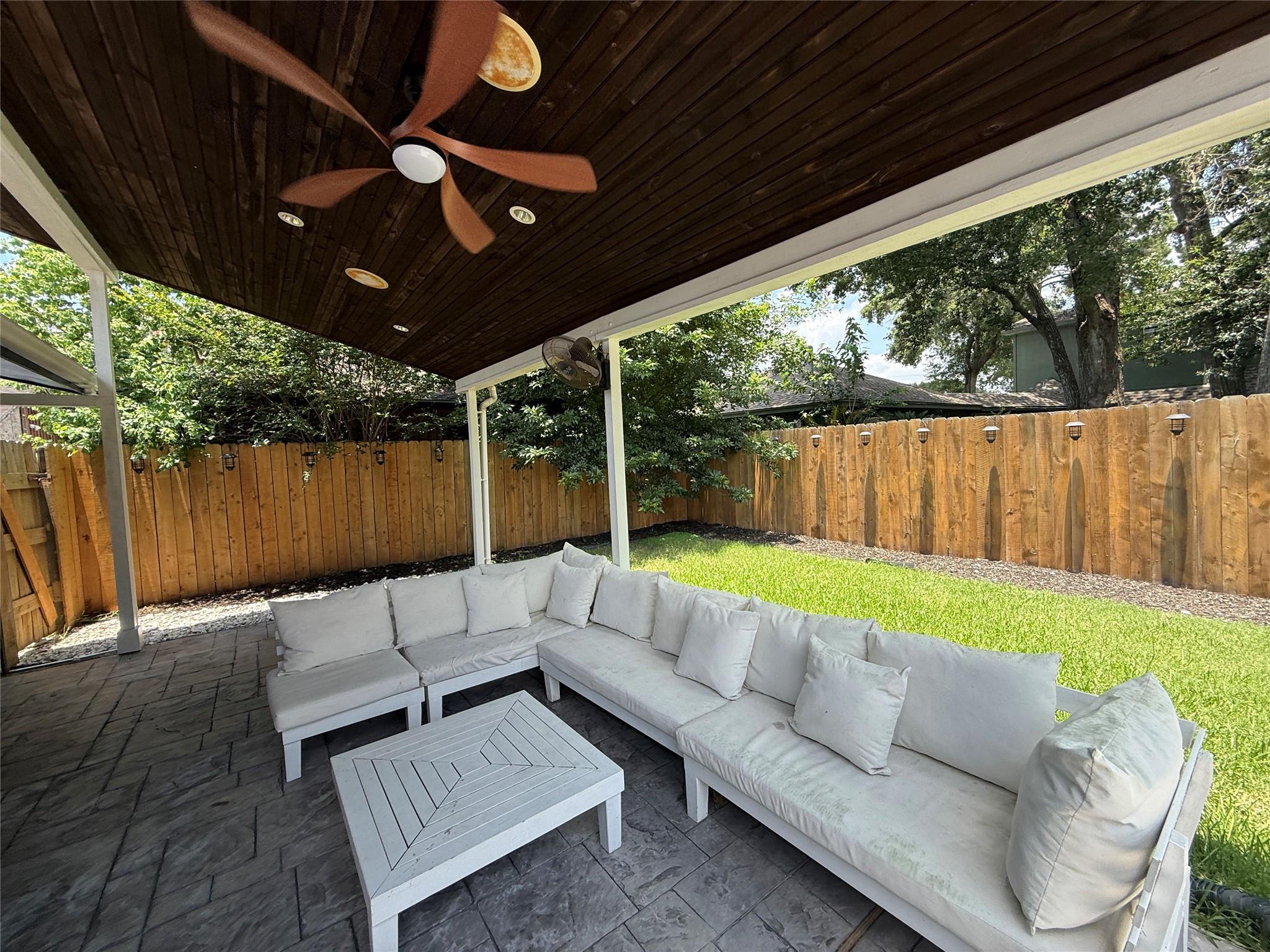 11306 Oak Spring Drive