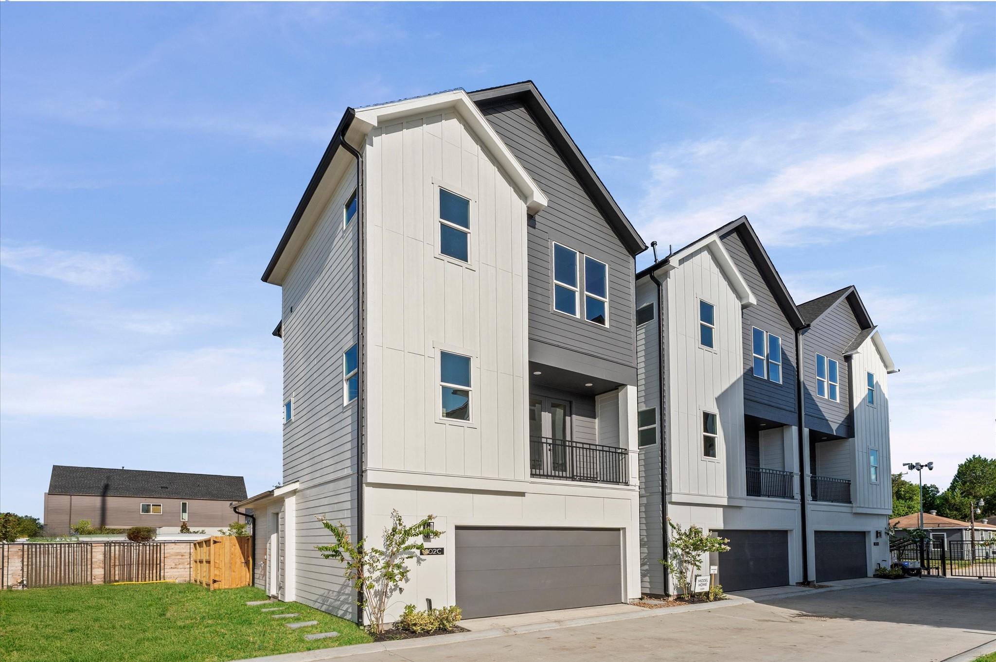 1102 Mansfield Street # c