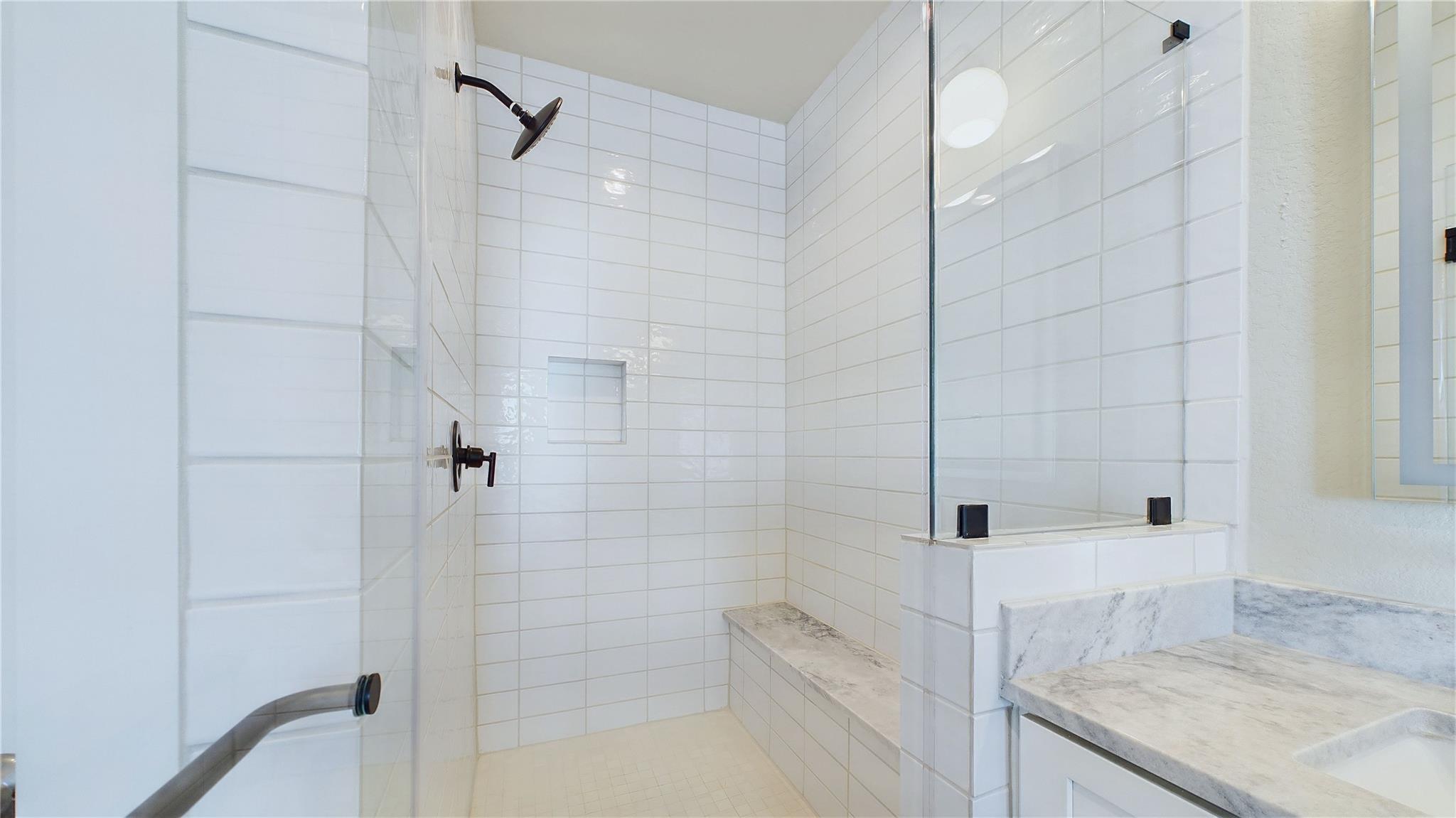 5022 Broom Street, Houston