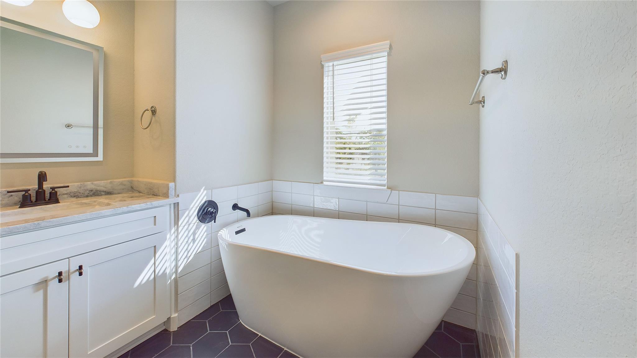 5022 Broom Street, Houston