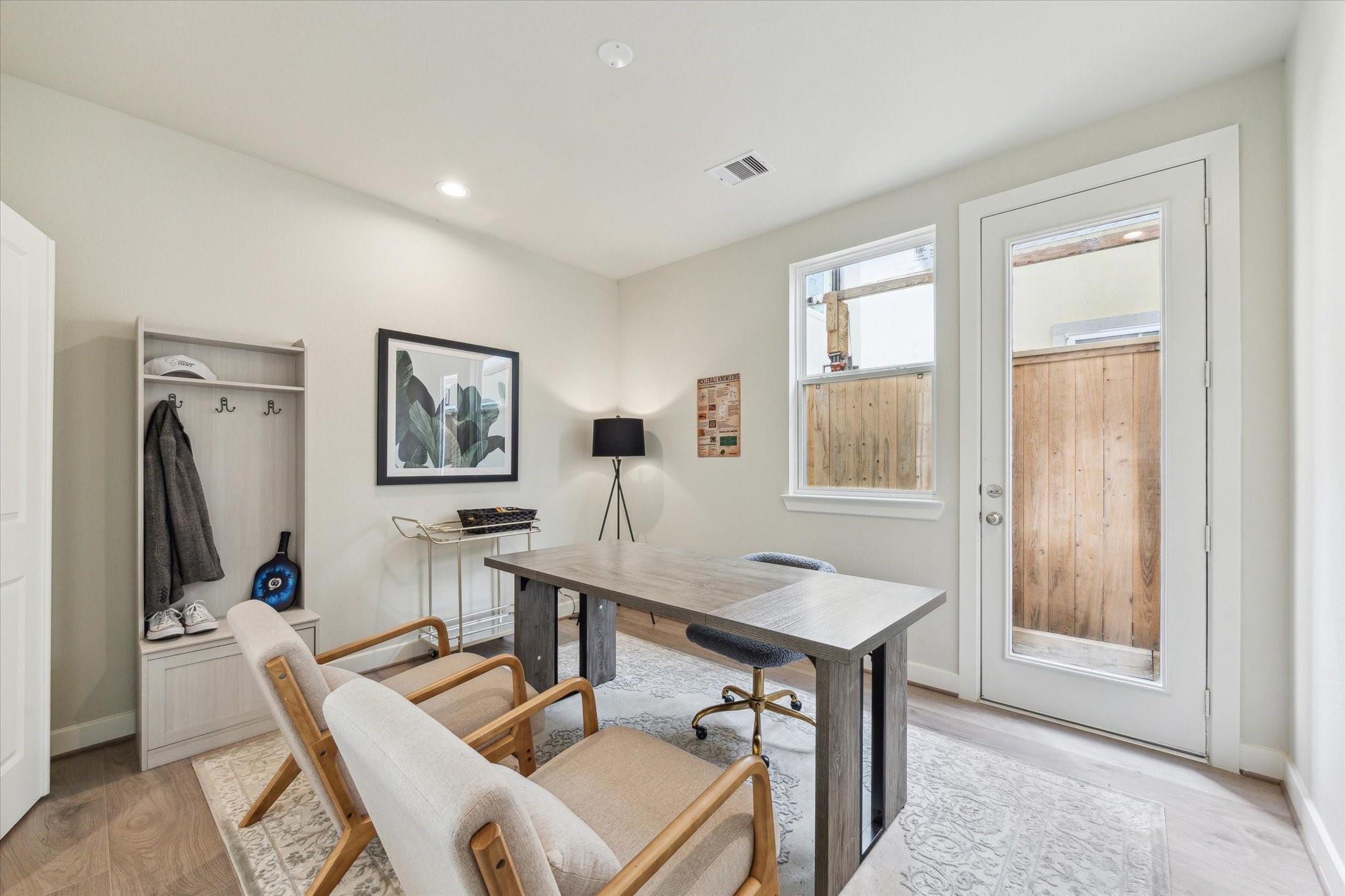 3067 Hicks Street, Houston