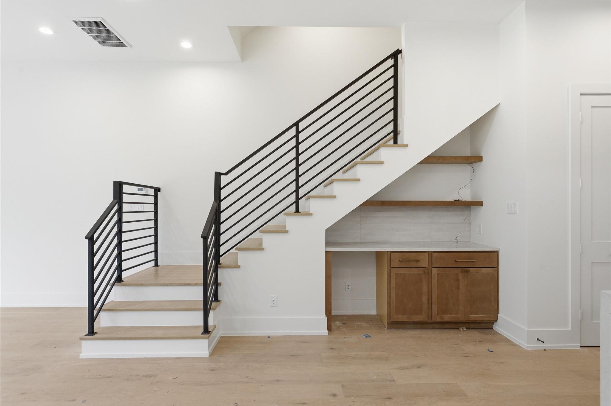 815A Lawrence Street