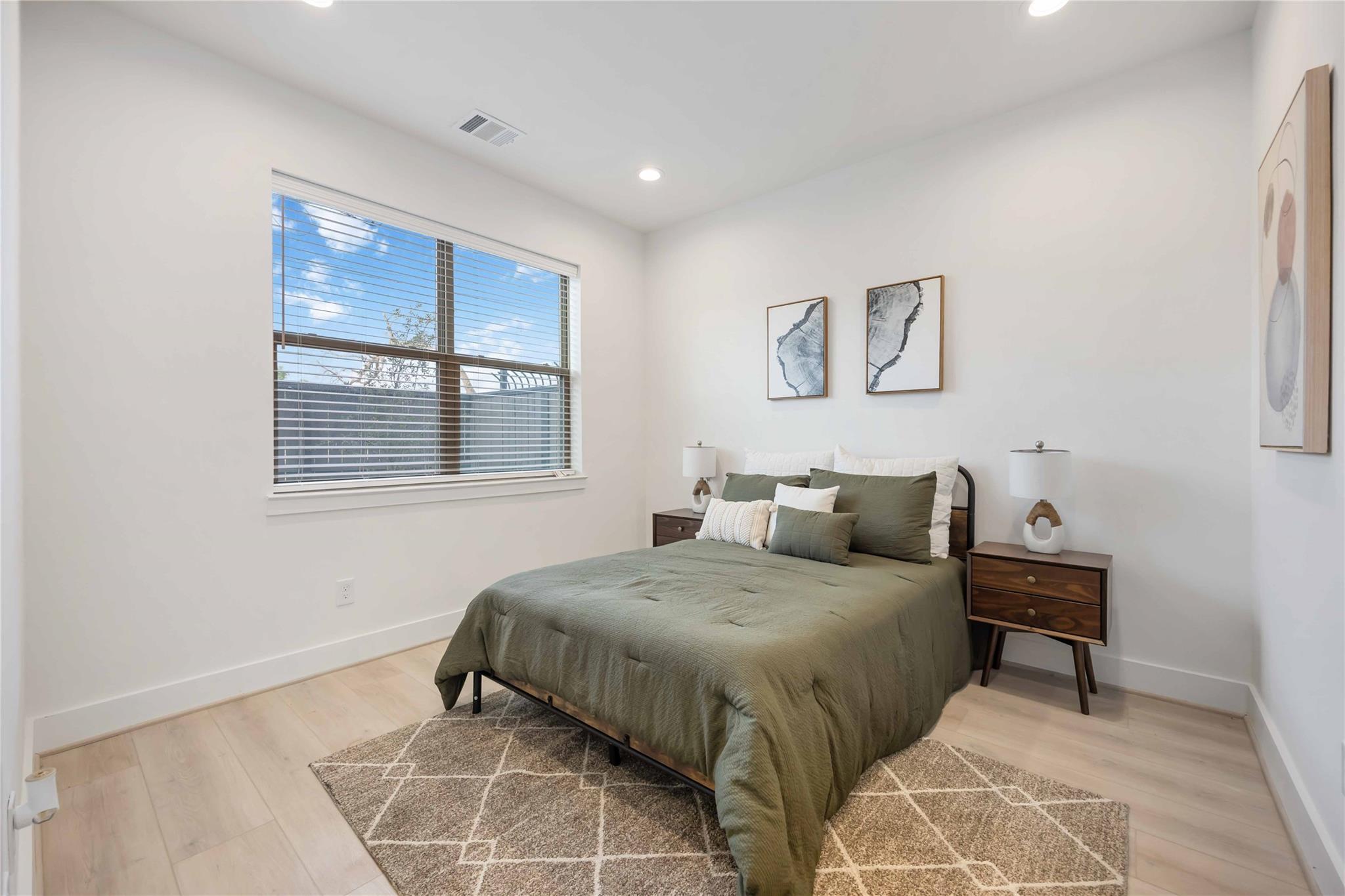 2530 Live Oak Street