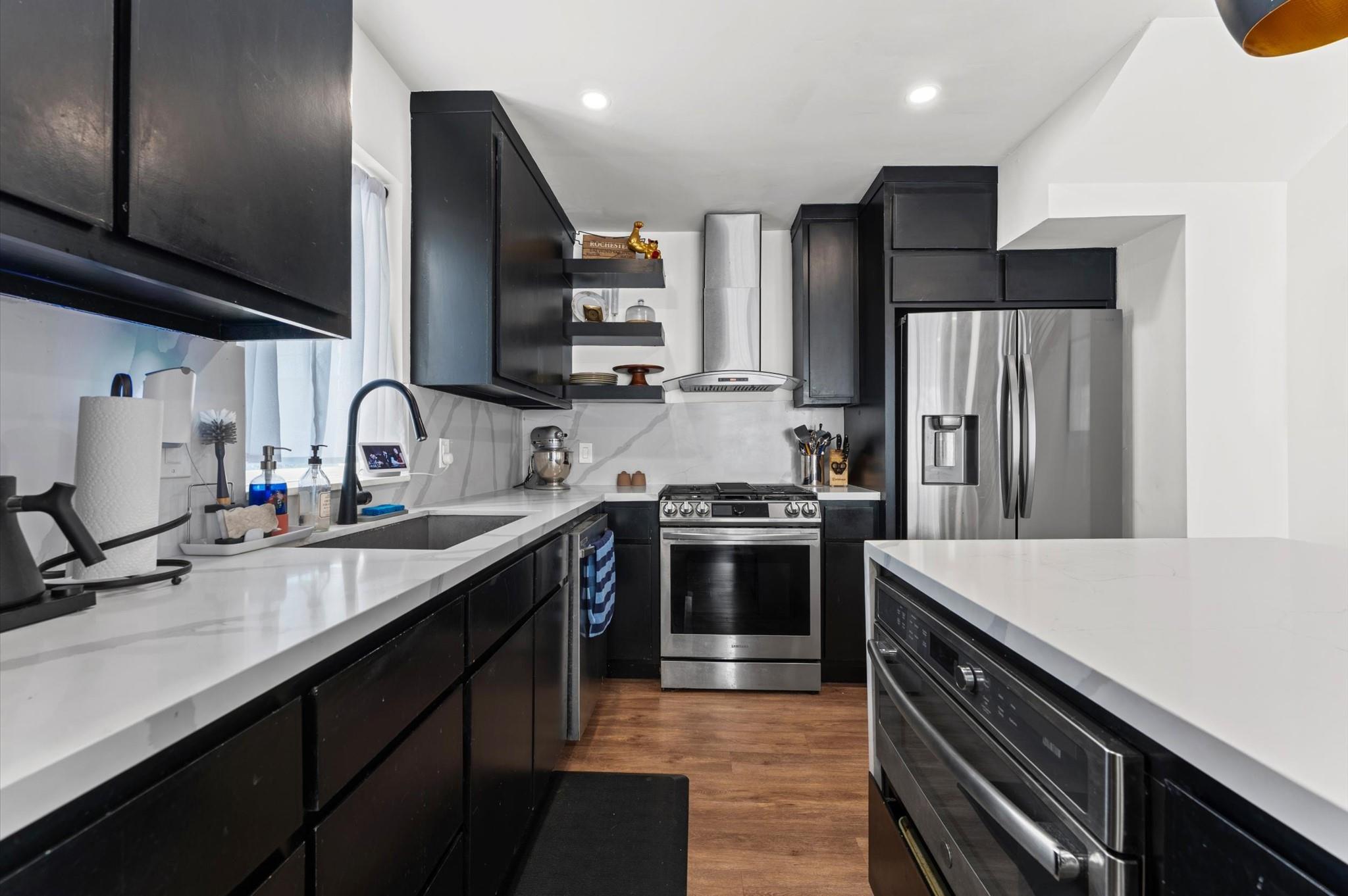 2619 Rosewood Street