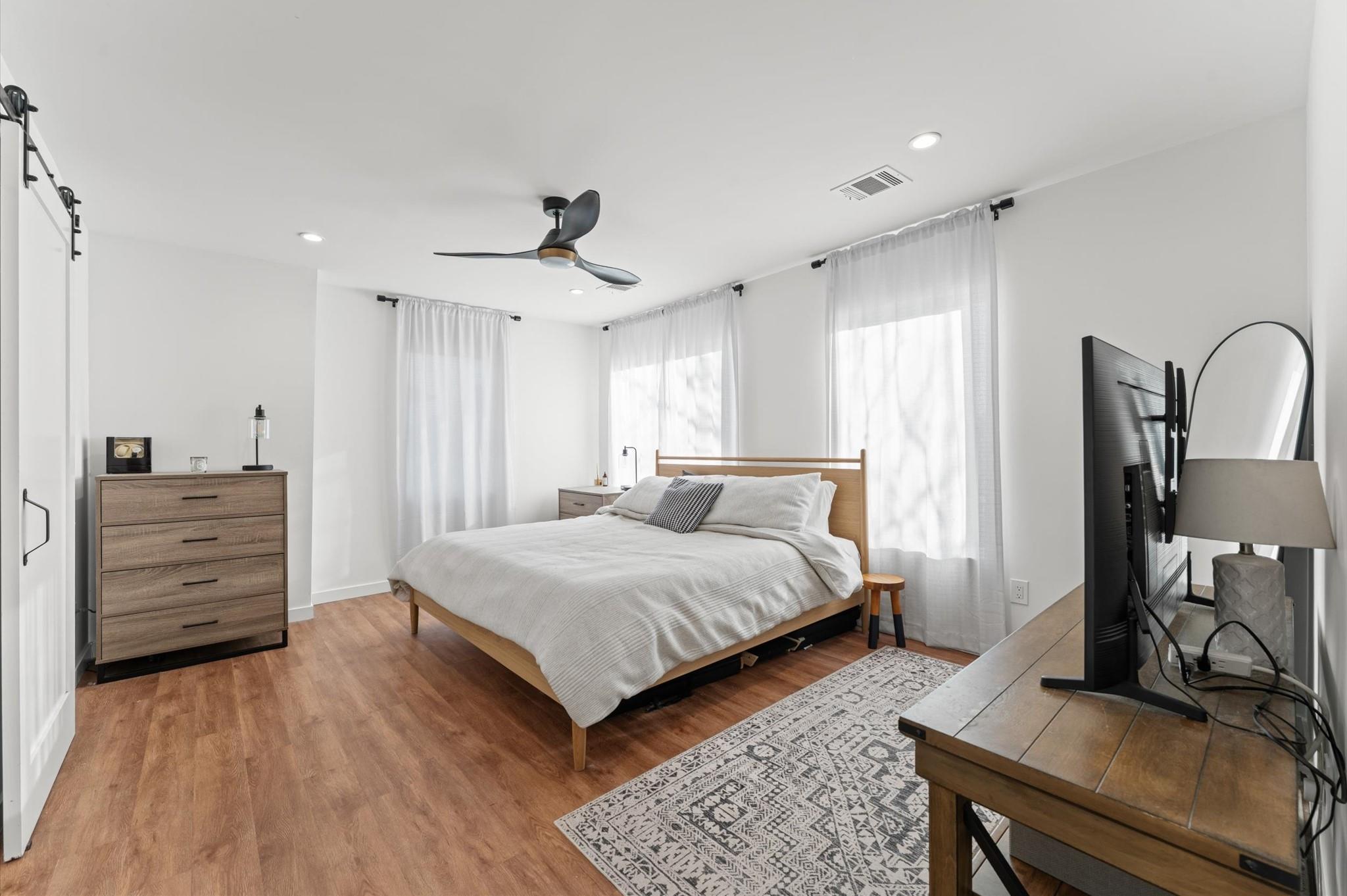 2619 Rosewood Street